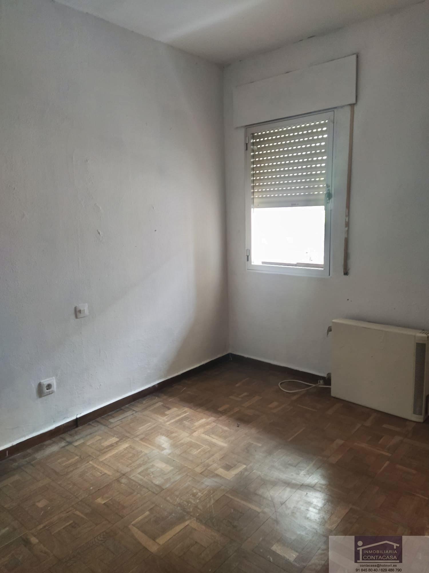 For sale of flat in Madrid