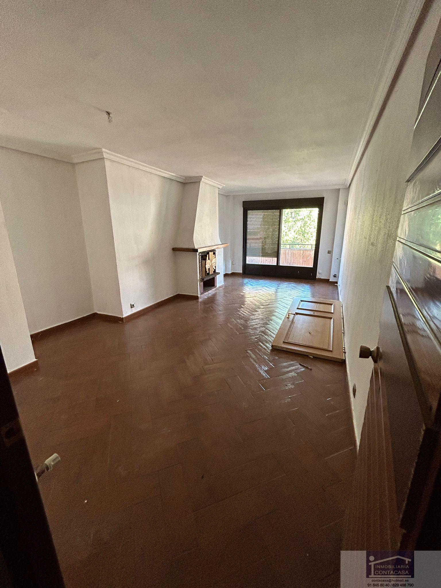 For sale of flat in El Escorial