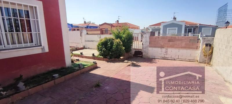 For sale of house in Palomeque