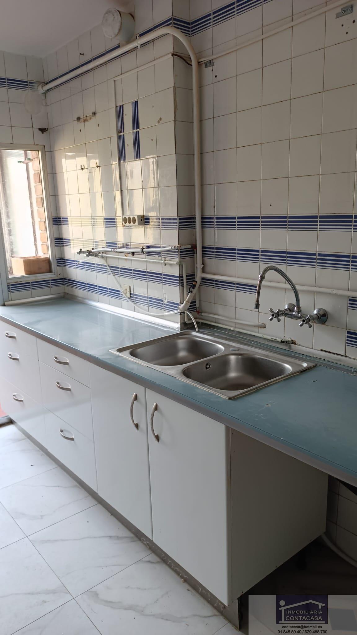 For sale of flat in Madrid