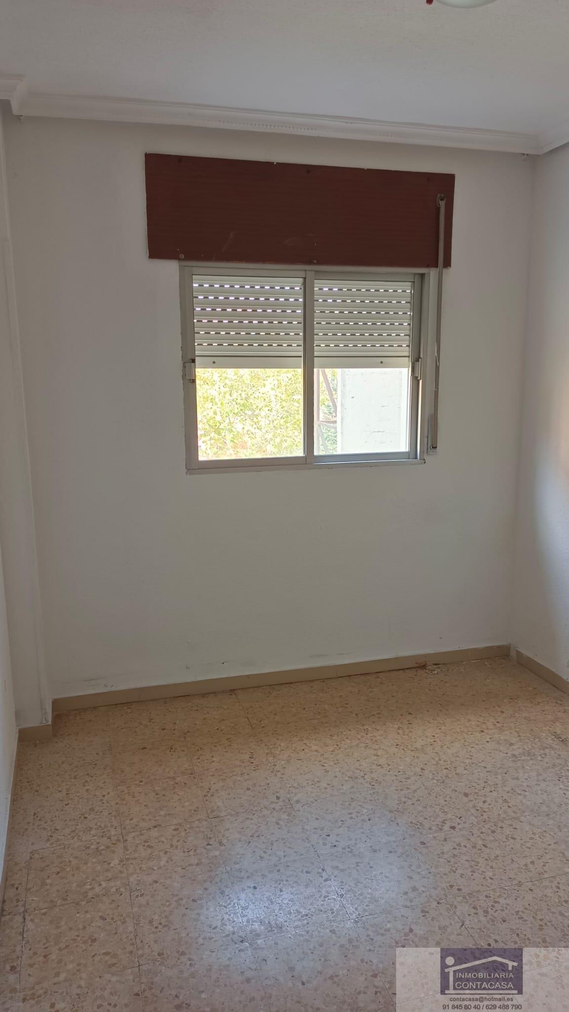 For sale of flat in Madrid
