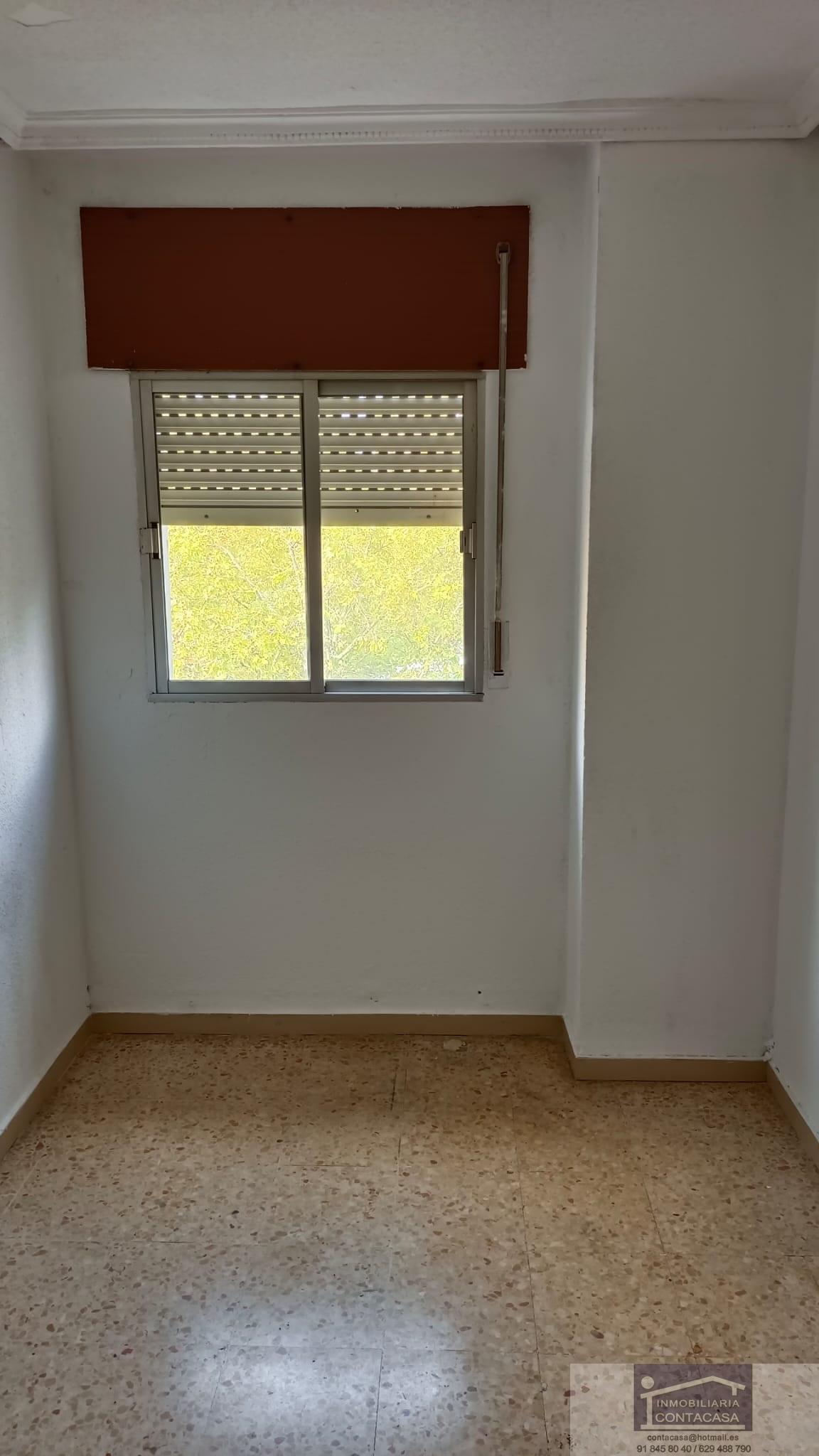 For sale of flat in Madrid
