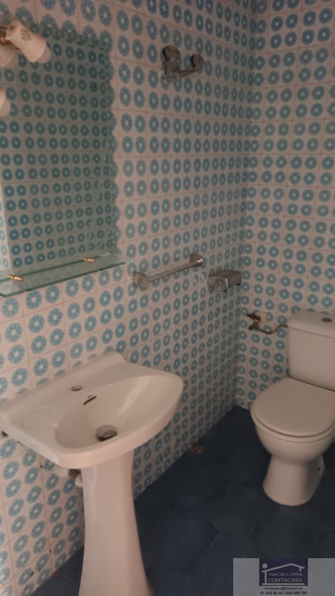 For sale of flat in Madrid