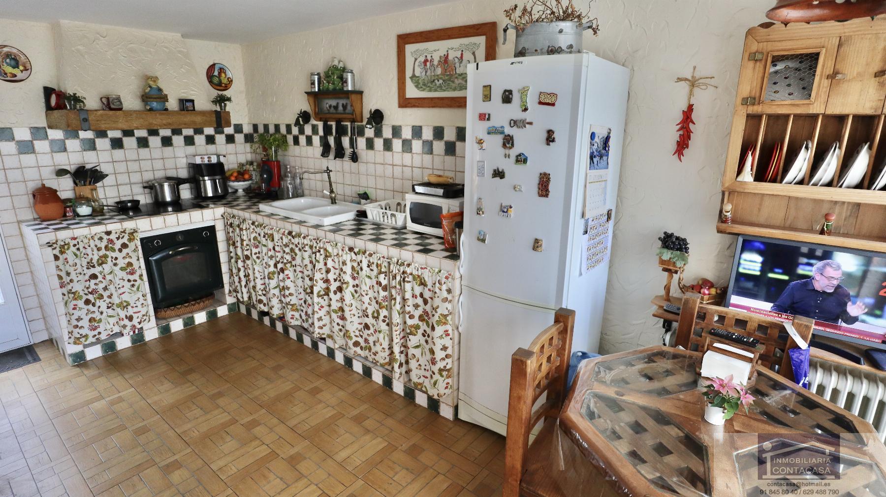 For sale of chalet in Guadalix de la Sierra