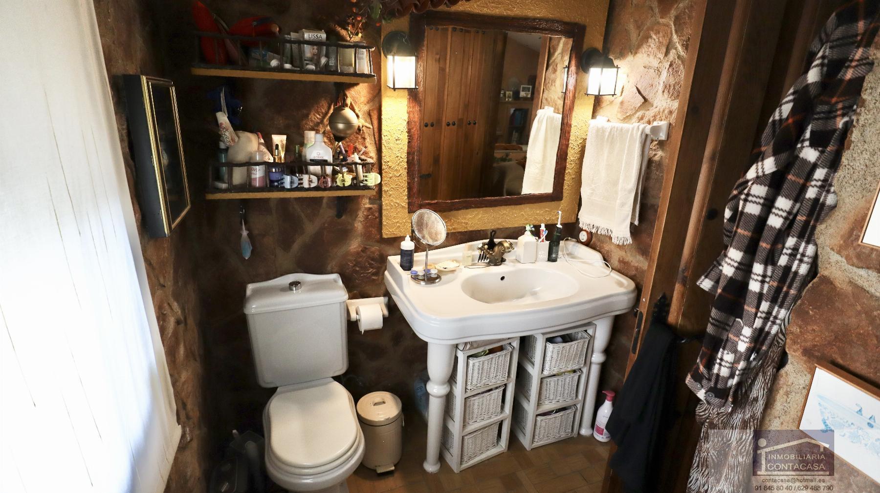 For sale of chalet in Guadalix de la Sierra