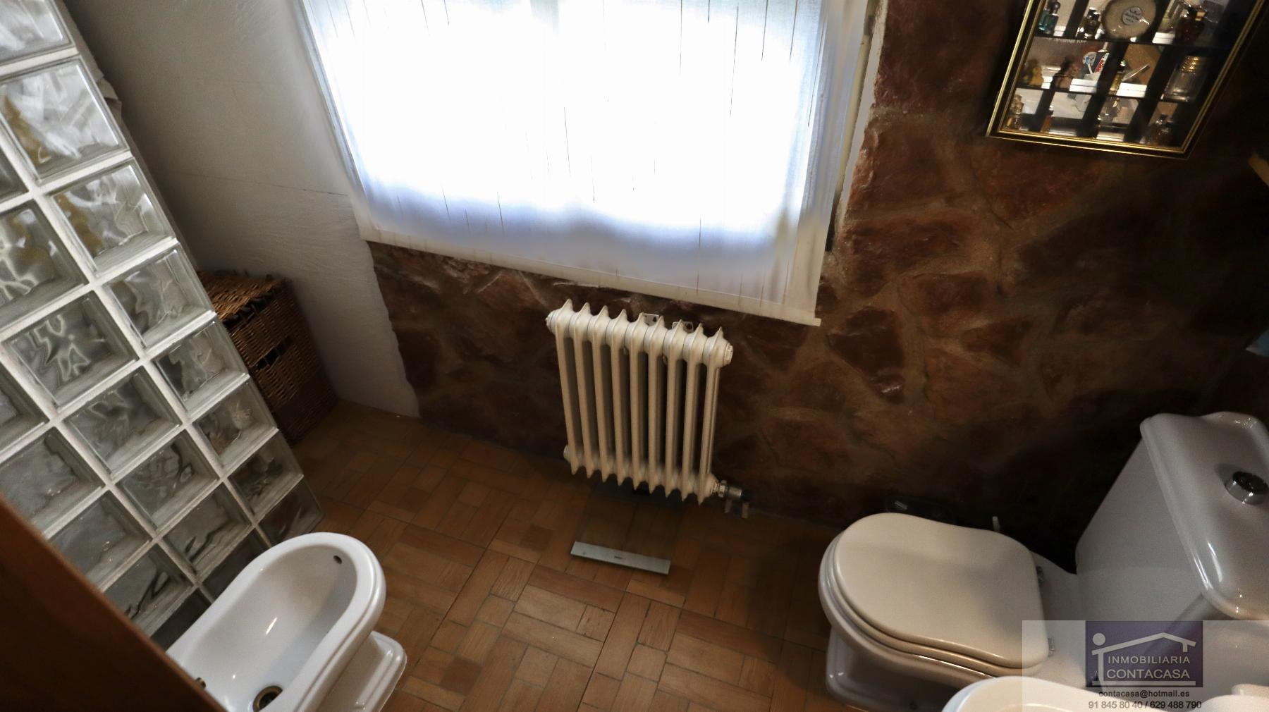 For sale of chalet in Guadalix de la Sierra