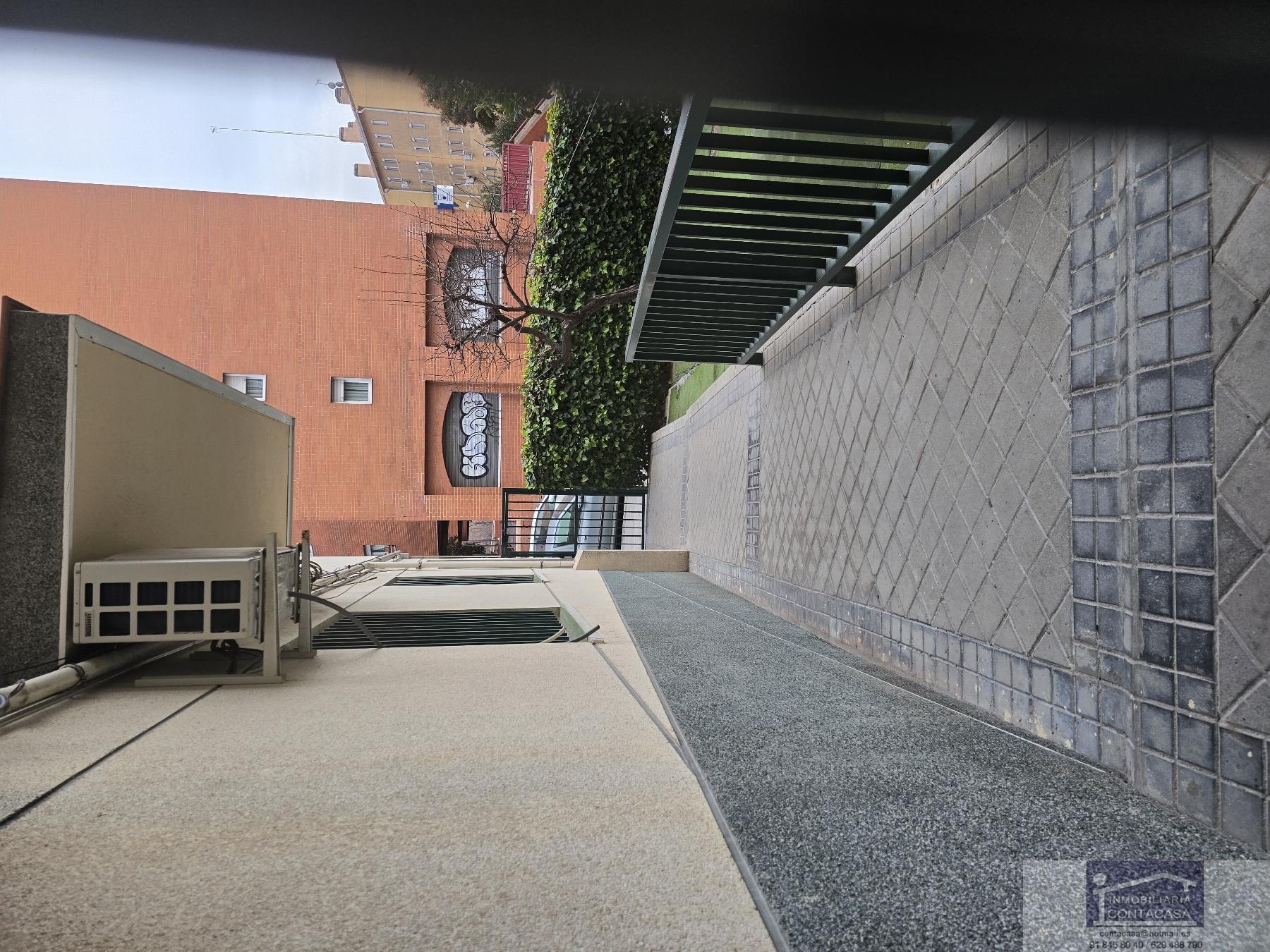 For sale of flat in Madrid