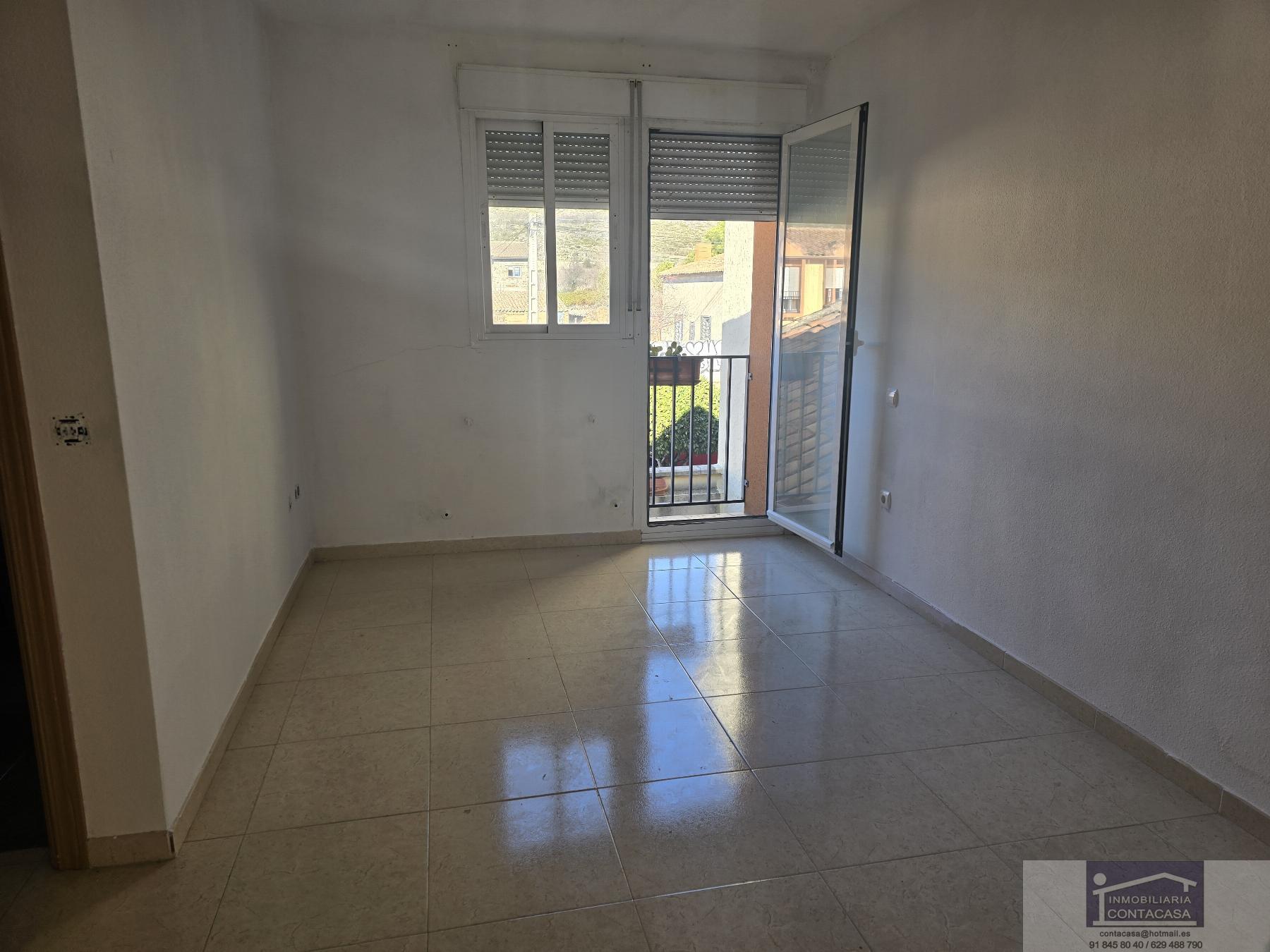 For sale of chalet in Patones