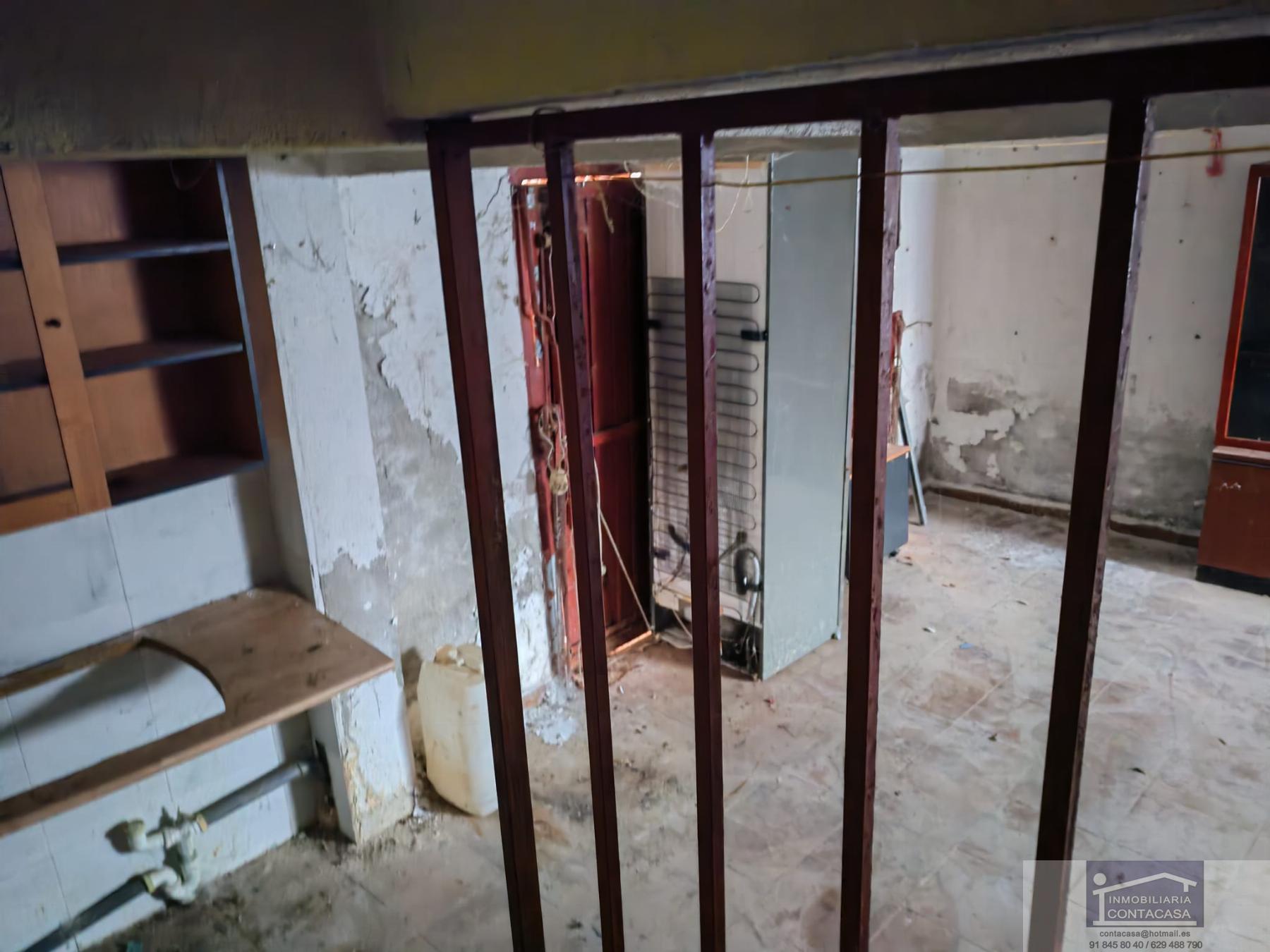 For sale of chalet in Madrid