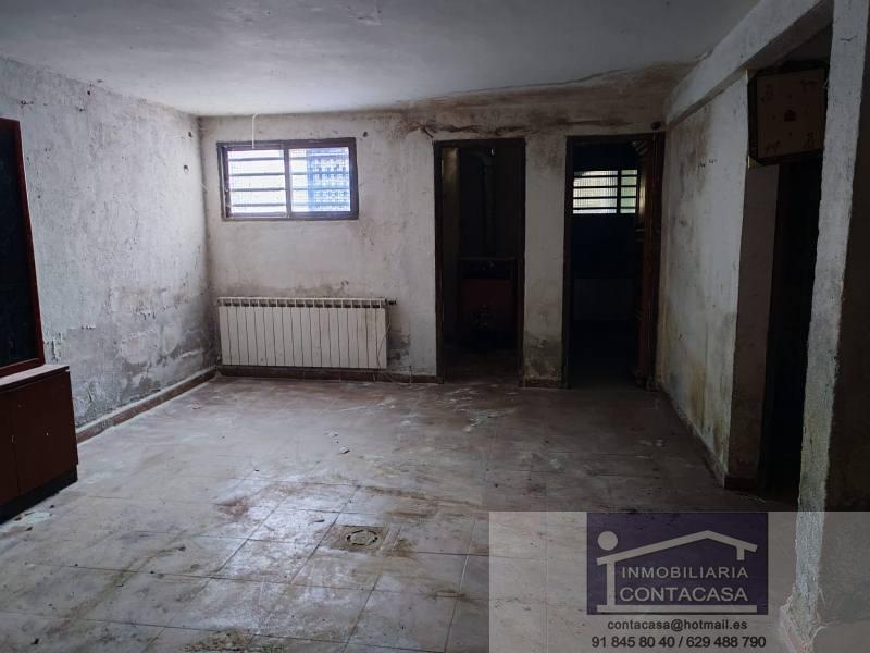 For sale of chalet in Madrid