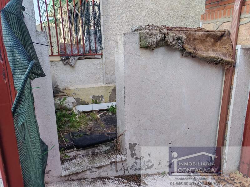 For sale of chalet in Madrid