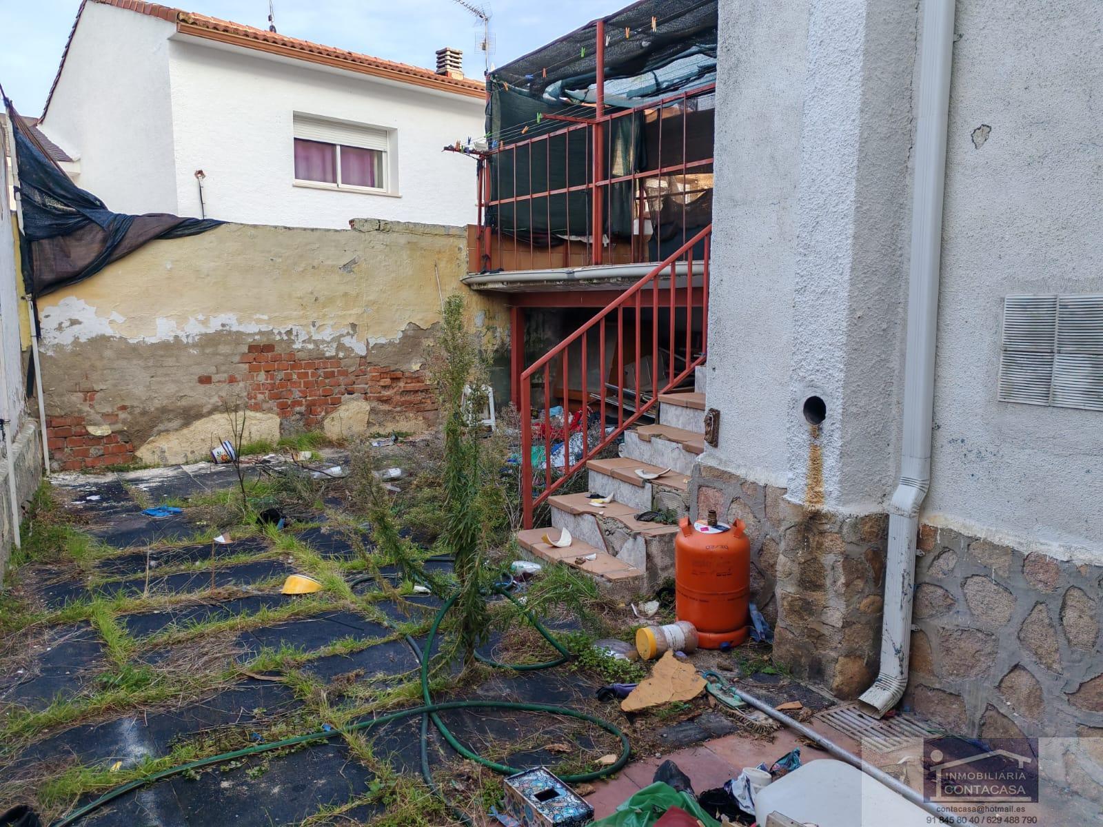 For sale of chalet in Madrid