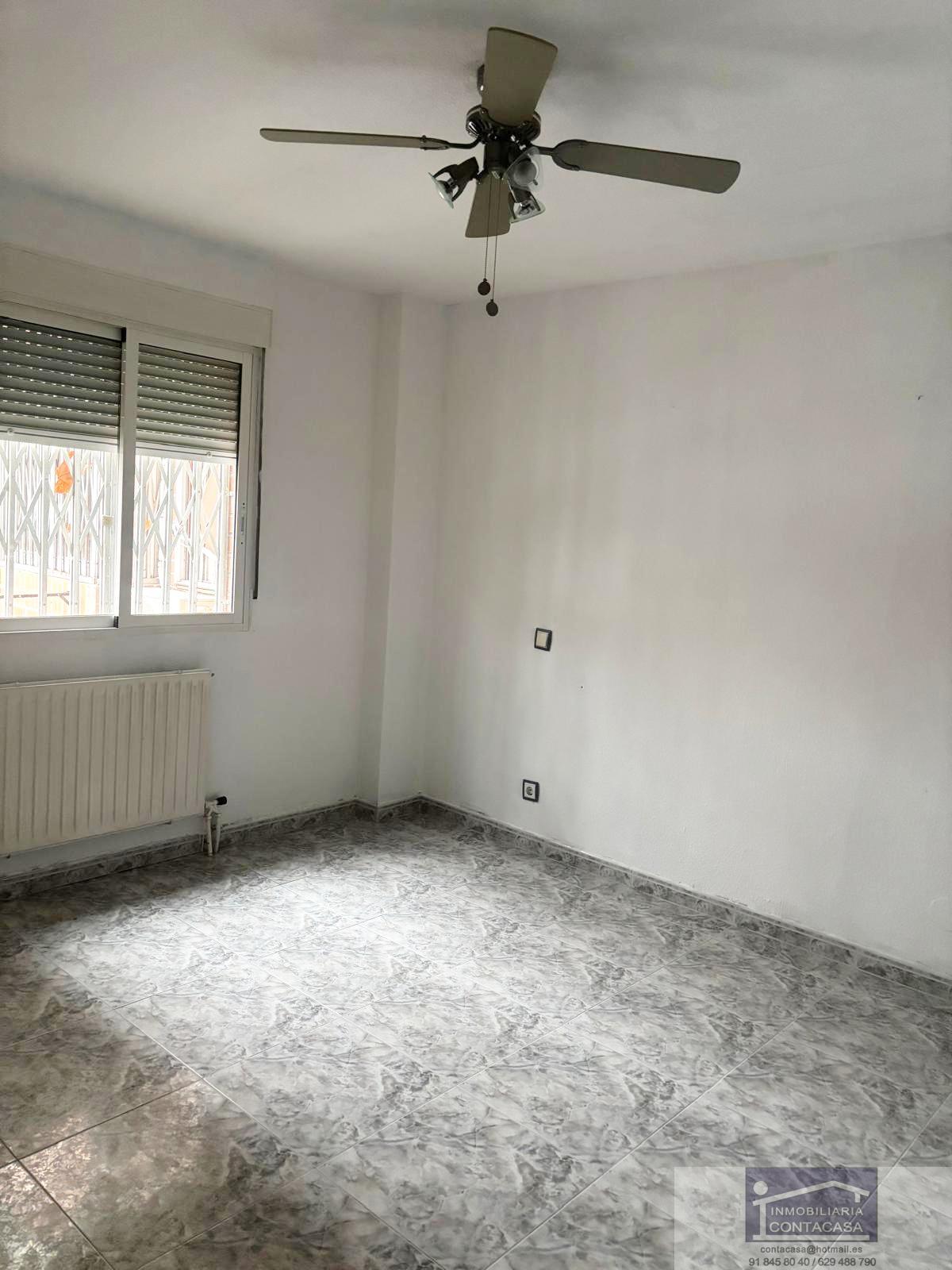 For sale of flat in Madrid
