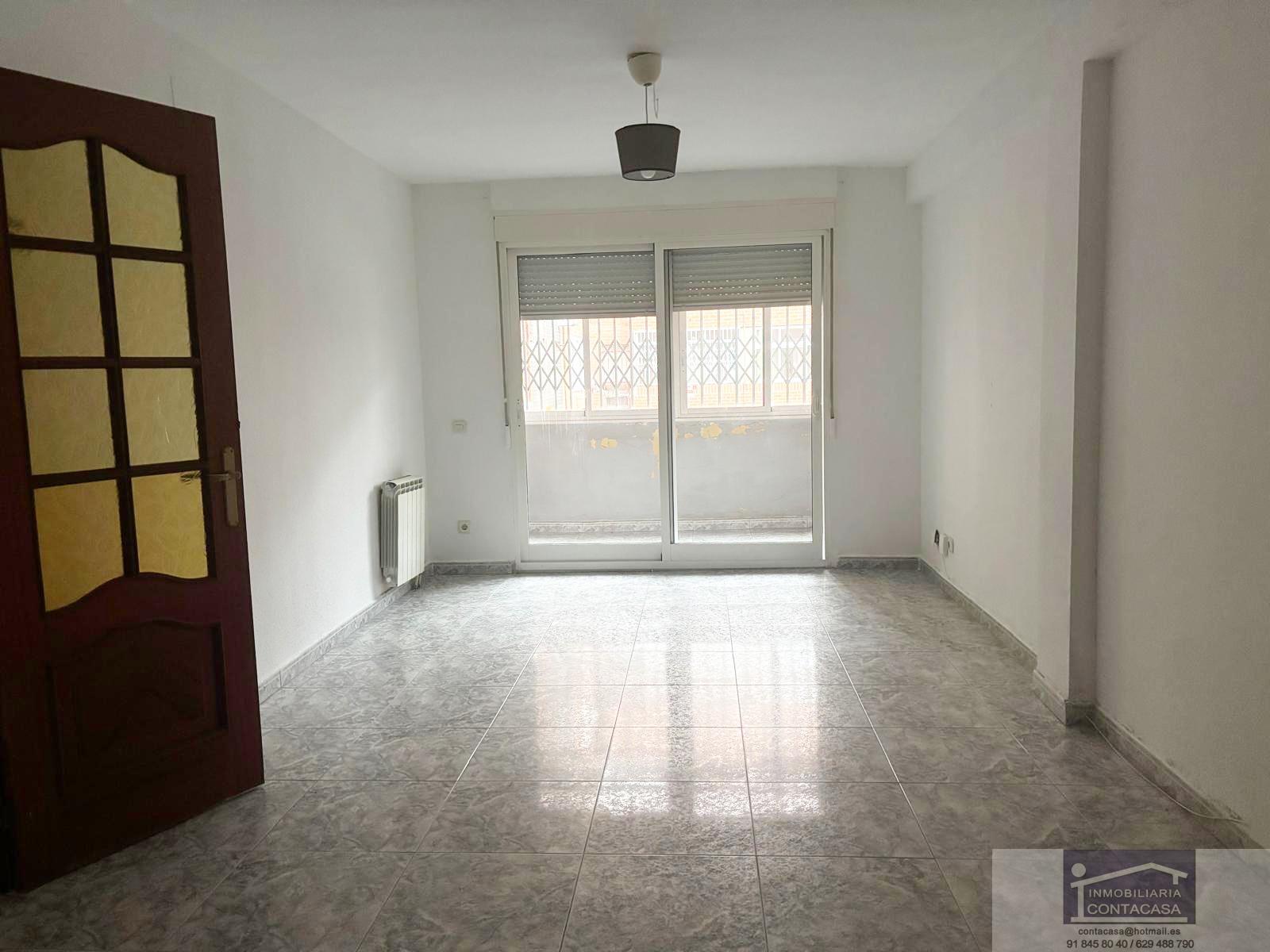 For sale of flat in Madrid