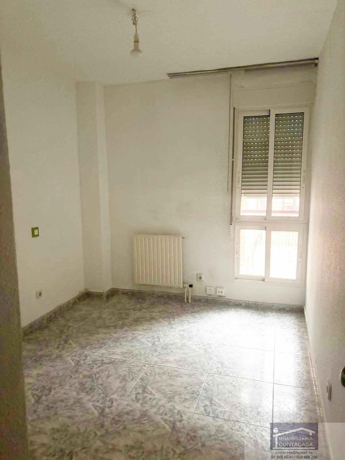 For sale of flat in Madrid