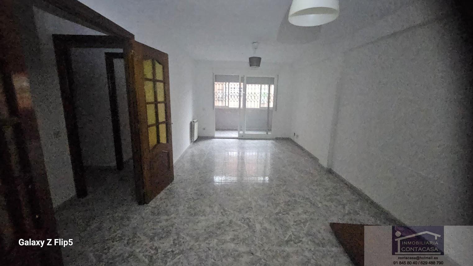 For sale of flat in Madrid
