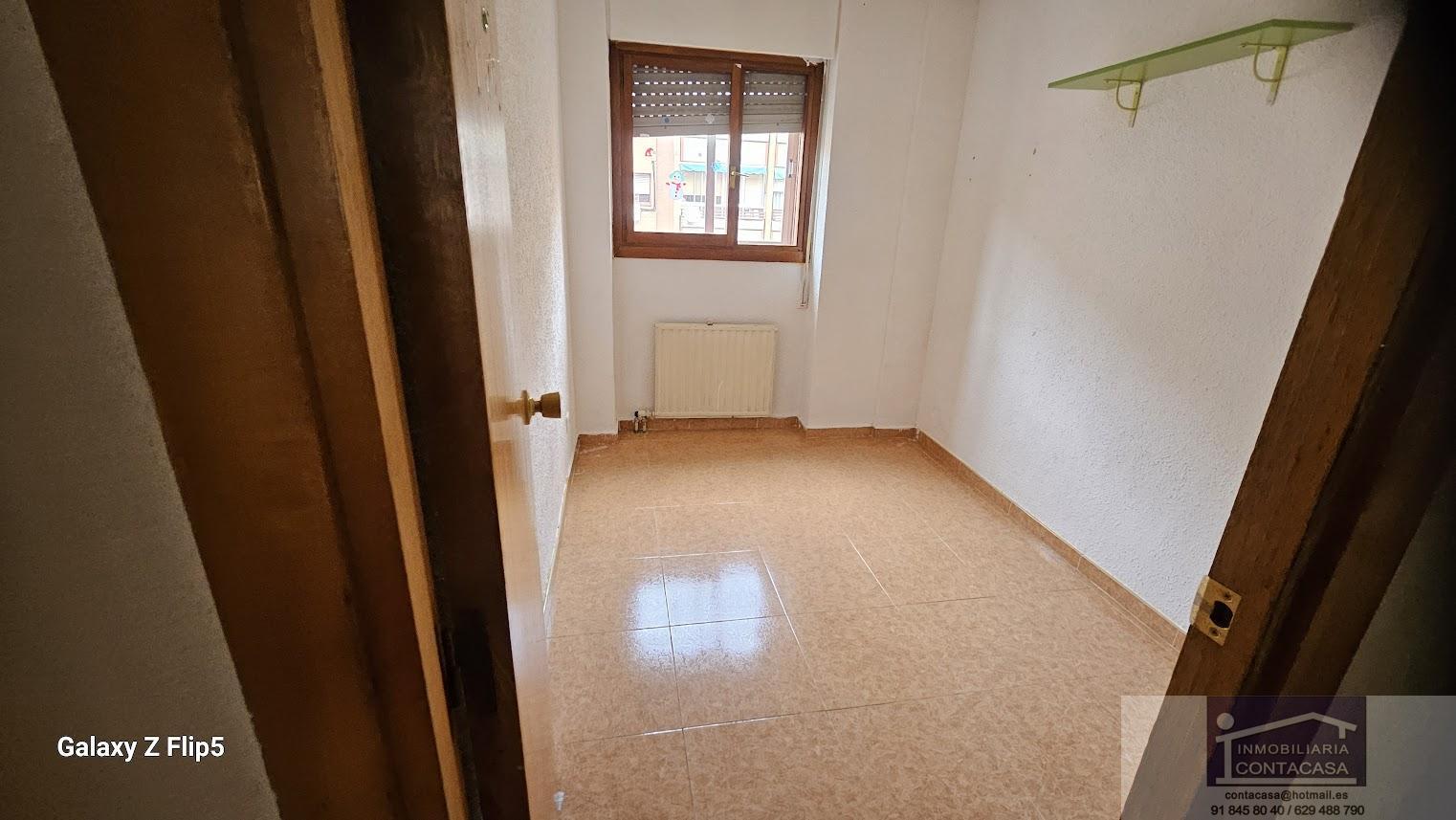 For sale of flat in San Fernando de Henares