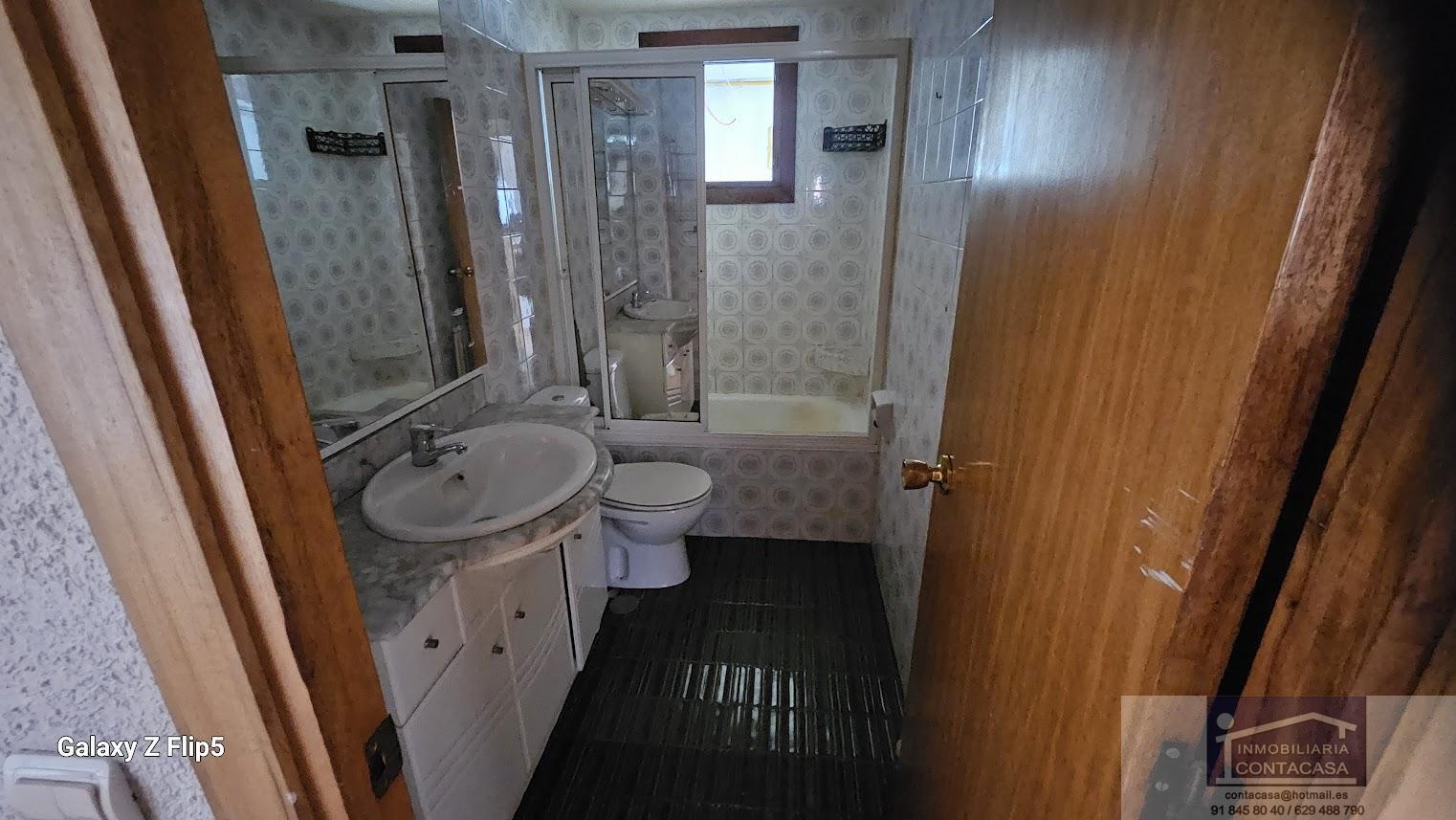 For sale of flat in San Fernando de Henares