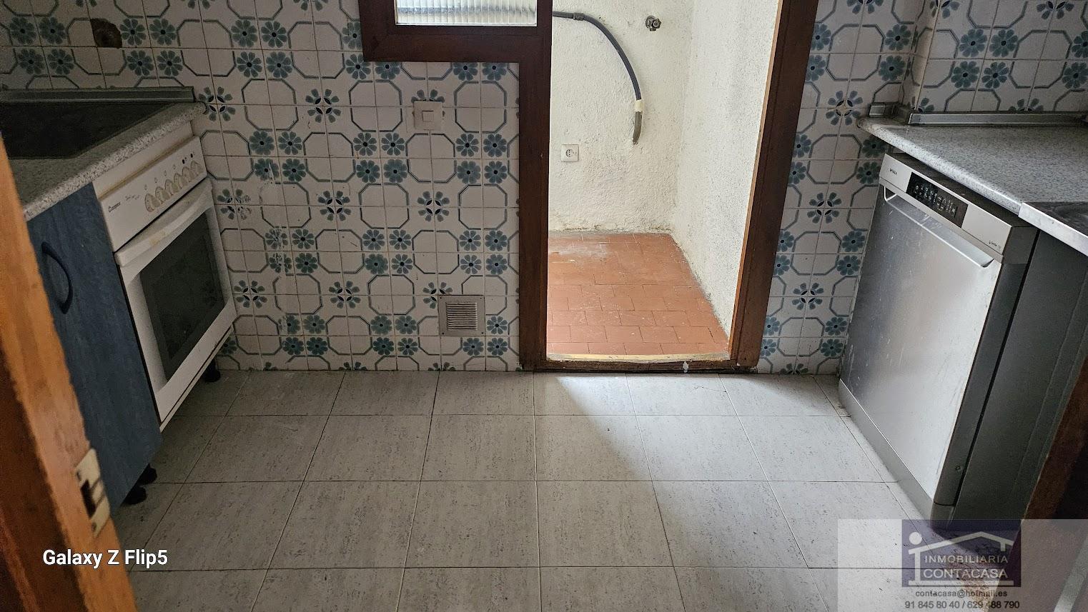 For sale of flat in San Fernando de Henares