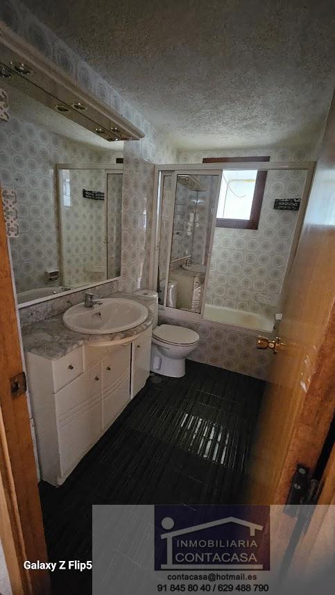 For sale of flat in San Fernando de Henares