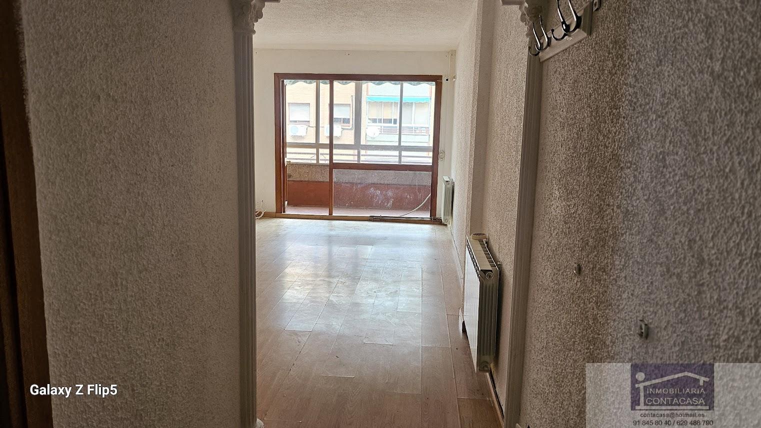 For sale of flat in San Fernando de Henares
