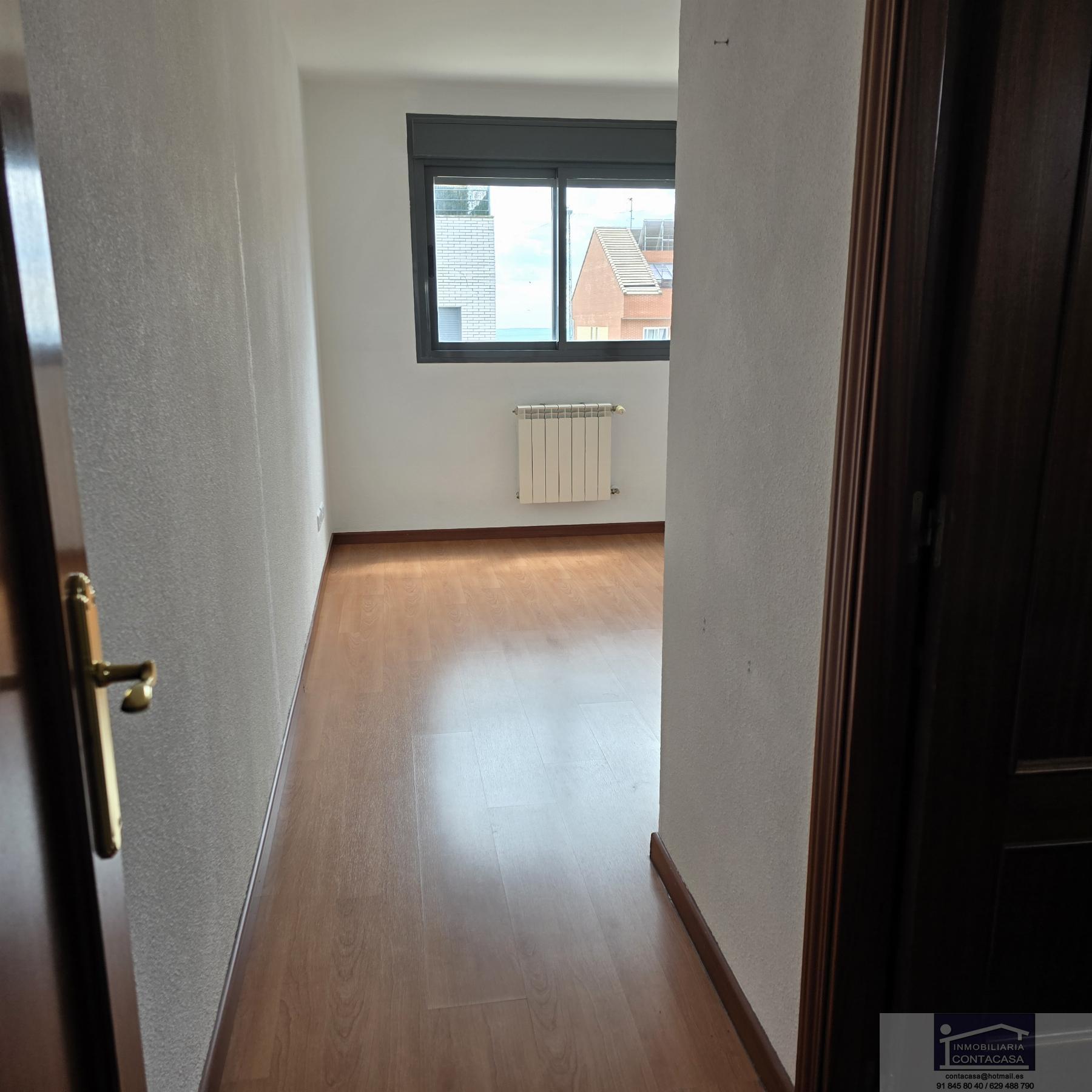 For sale of flat in Colmenar Viejo