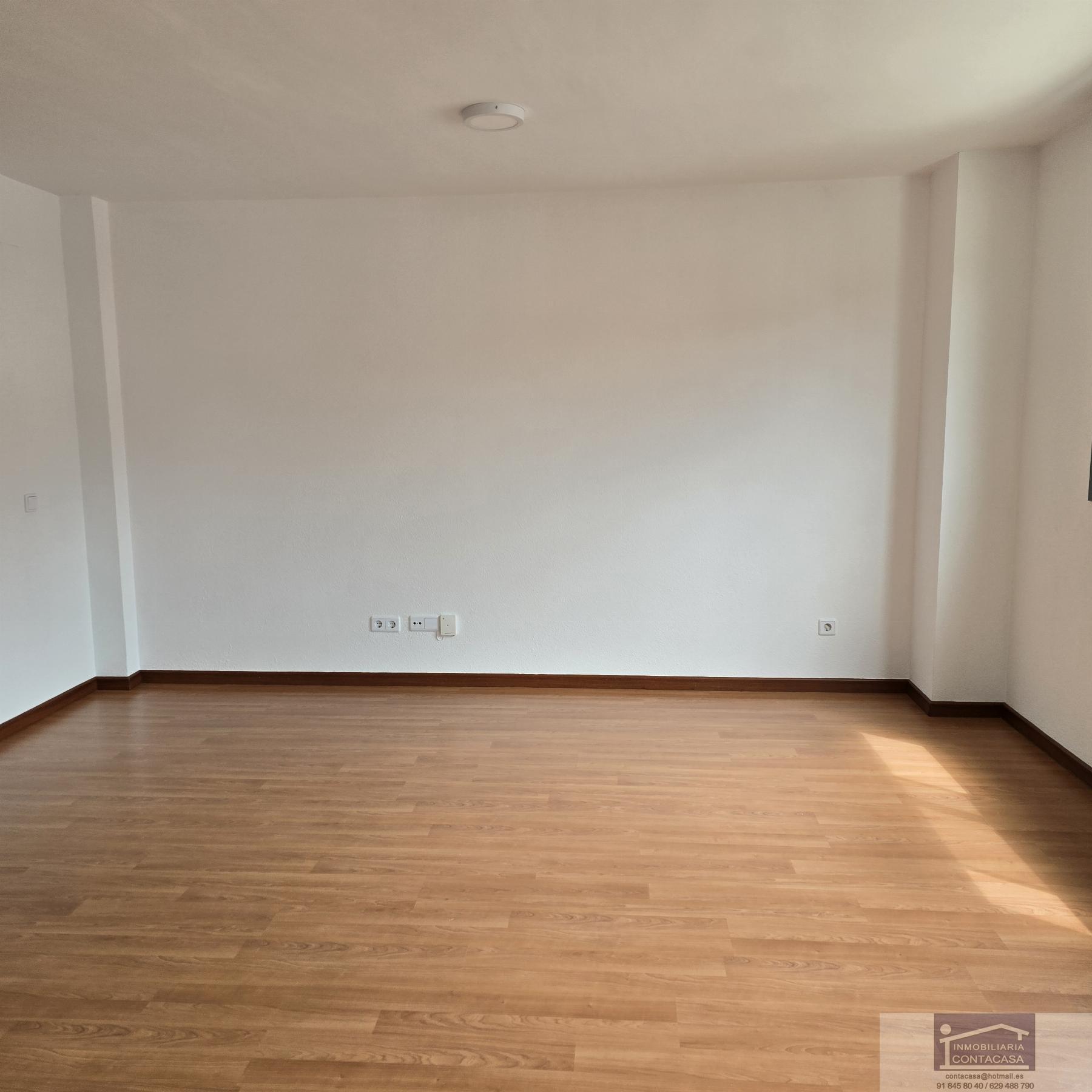 For sale of flat in Colmenar Viejo