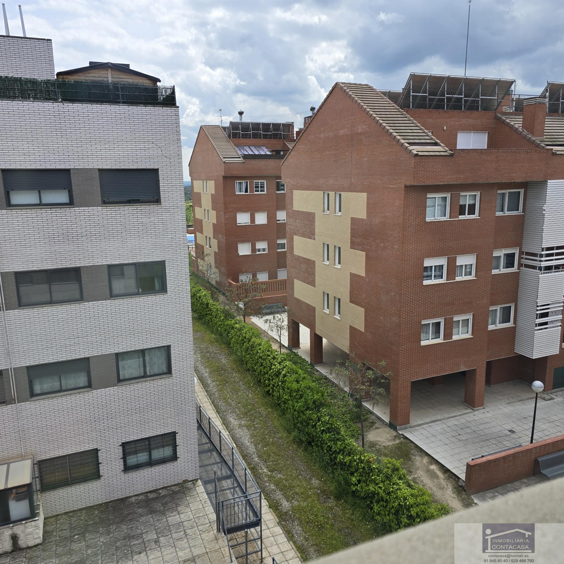 For sale of flat in Colmenar Viejo