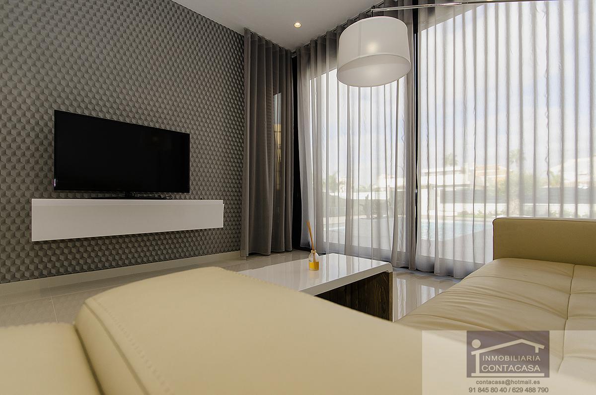For sale of house in Dehesa de Campoamor
