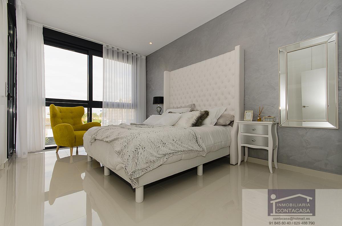 For sale of house in Dehesa de Campoamor