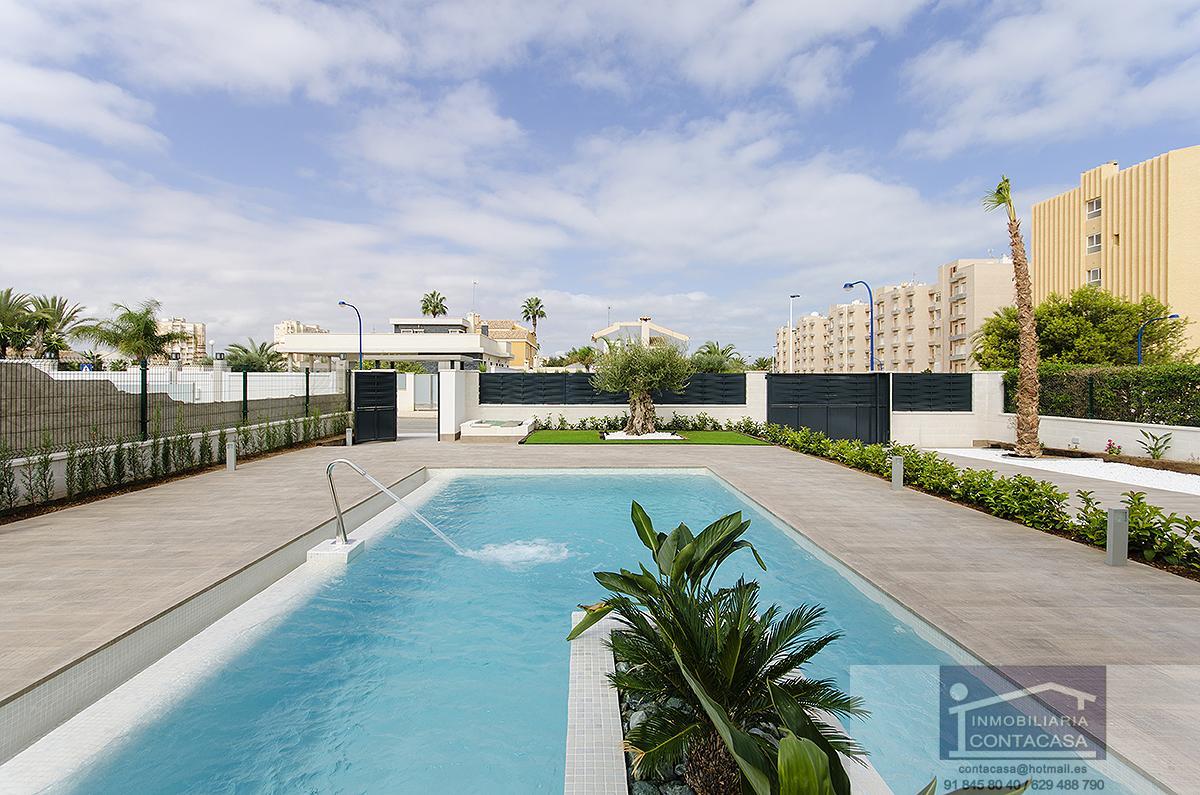 For sale of house in Dehesa de Campoamor