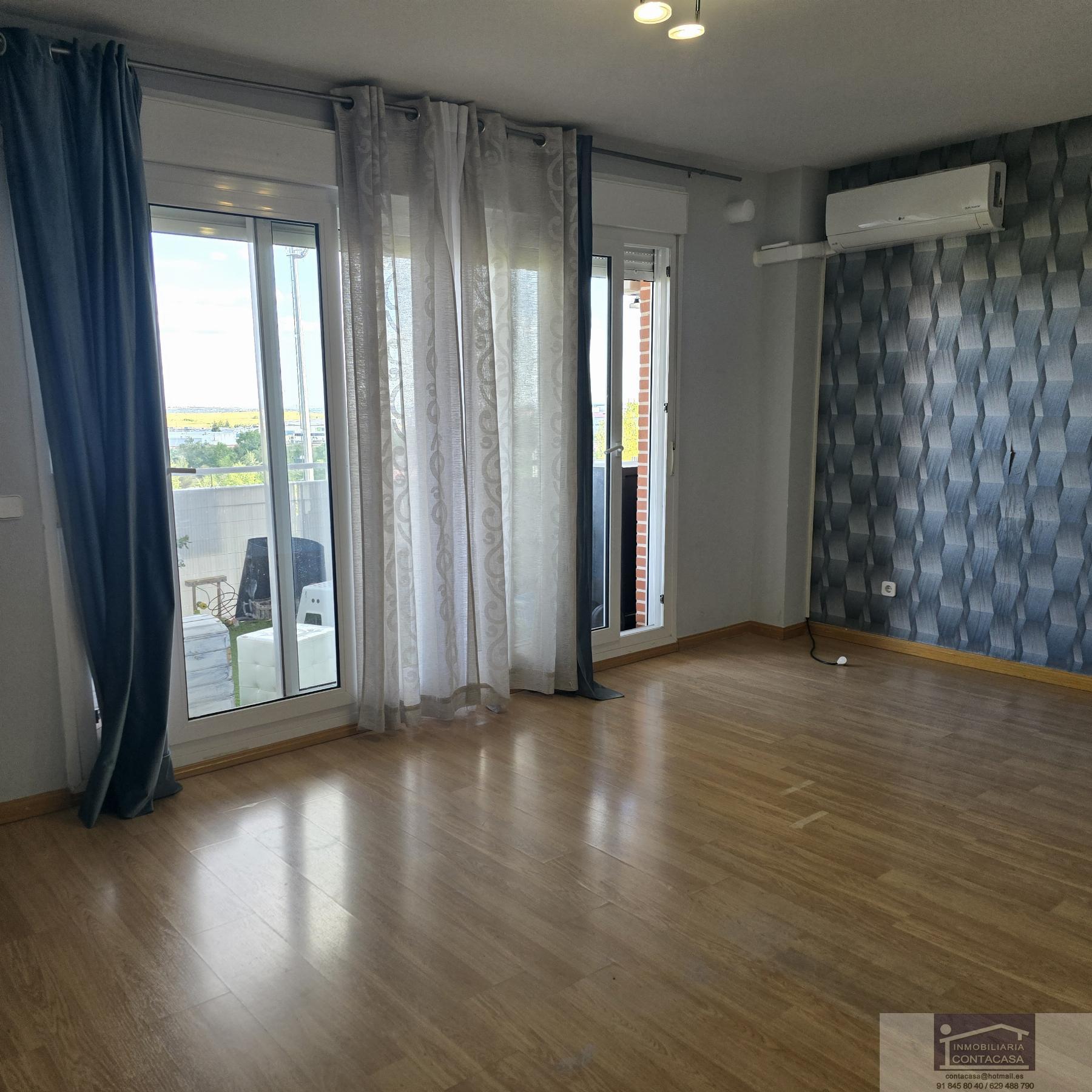 For sale of flat in Colmenar Viejo