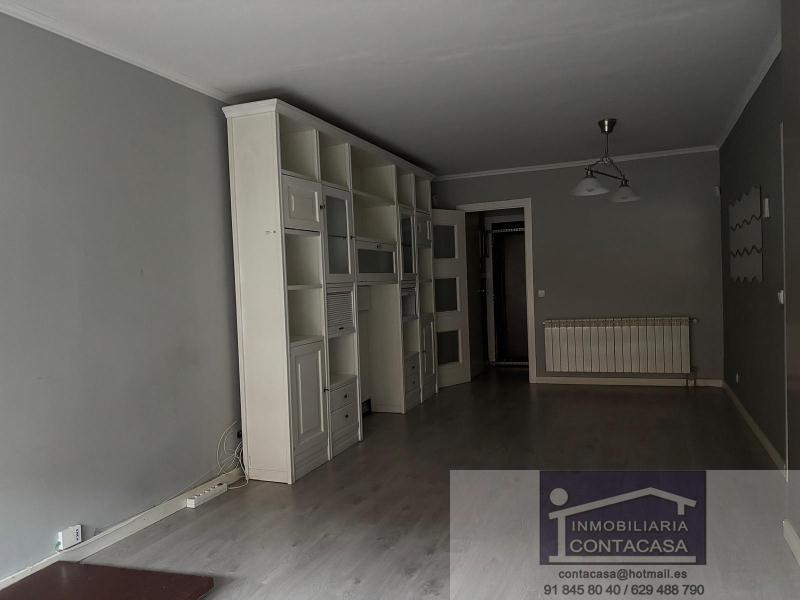 For sale of flat in Madrid