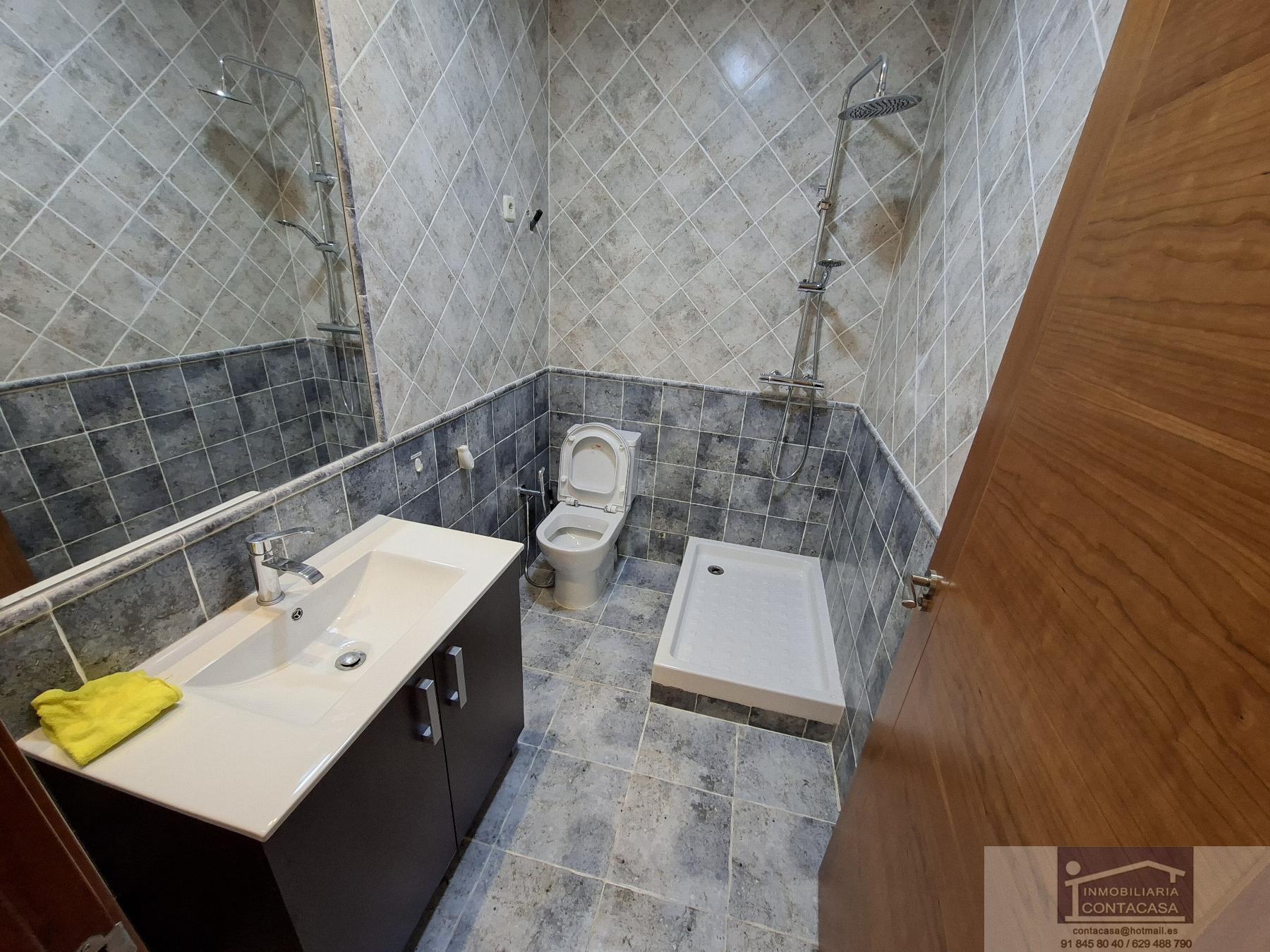 For sale of premises in Colmenar Viejo
