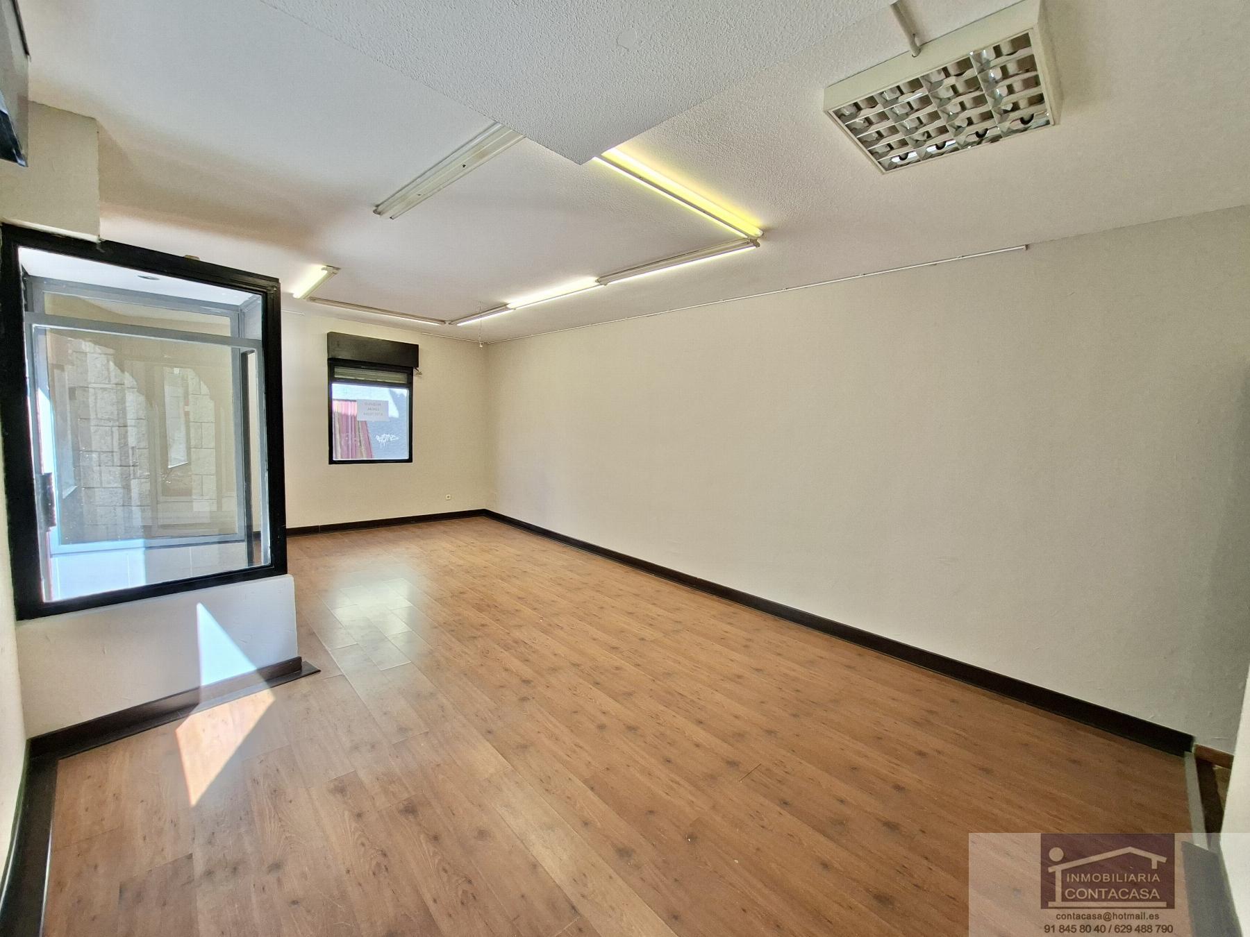 For sale of premises in Colmenar Viejo