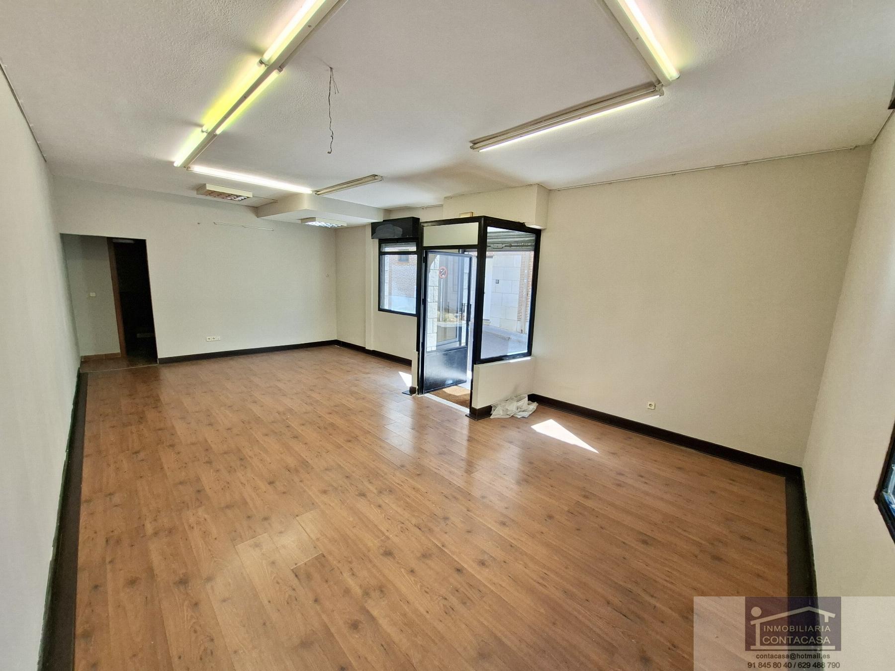 For sale of premises in Colmenar Viejo