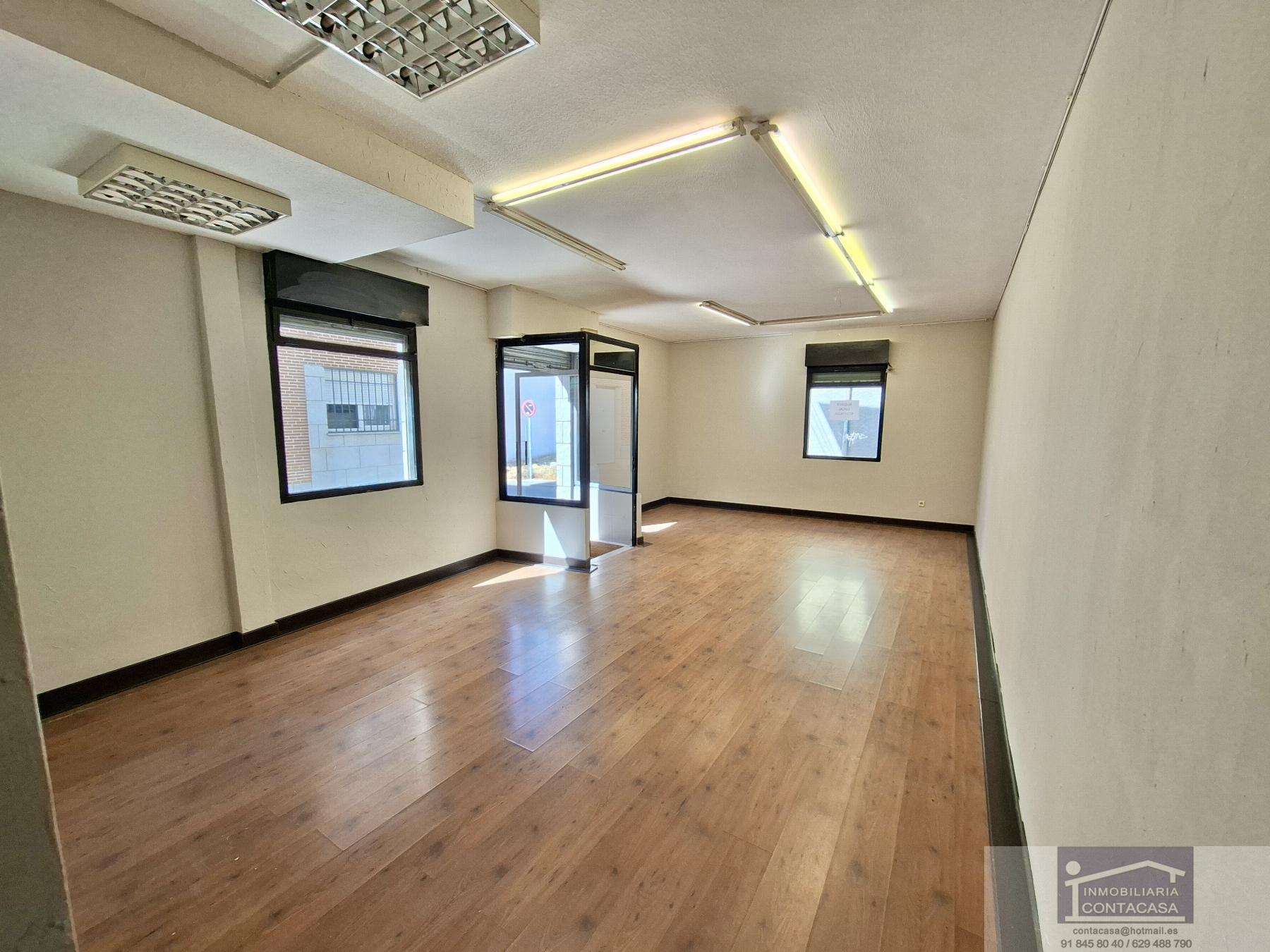 For sale of premises in Colmenar Viejo