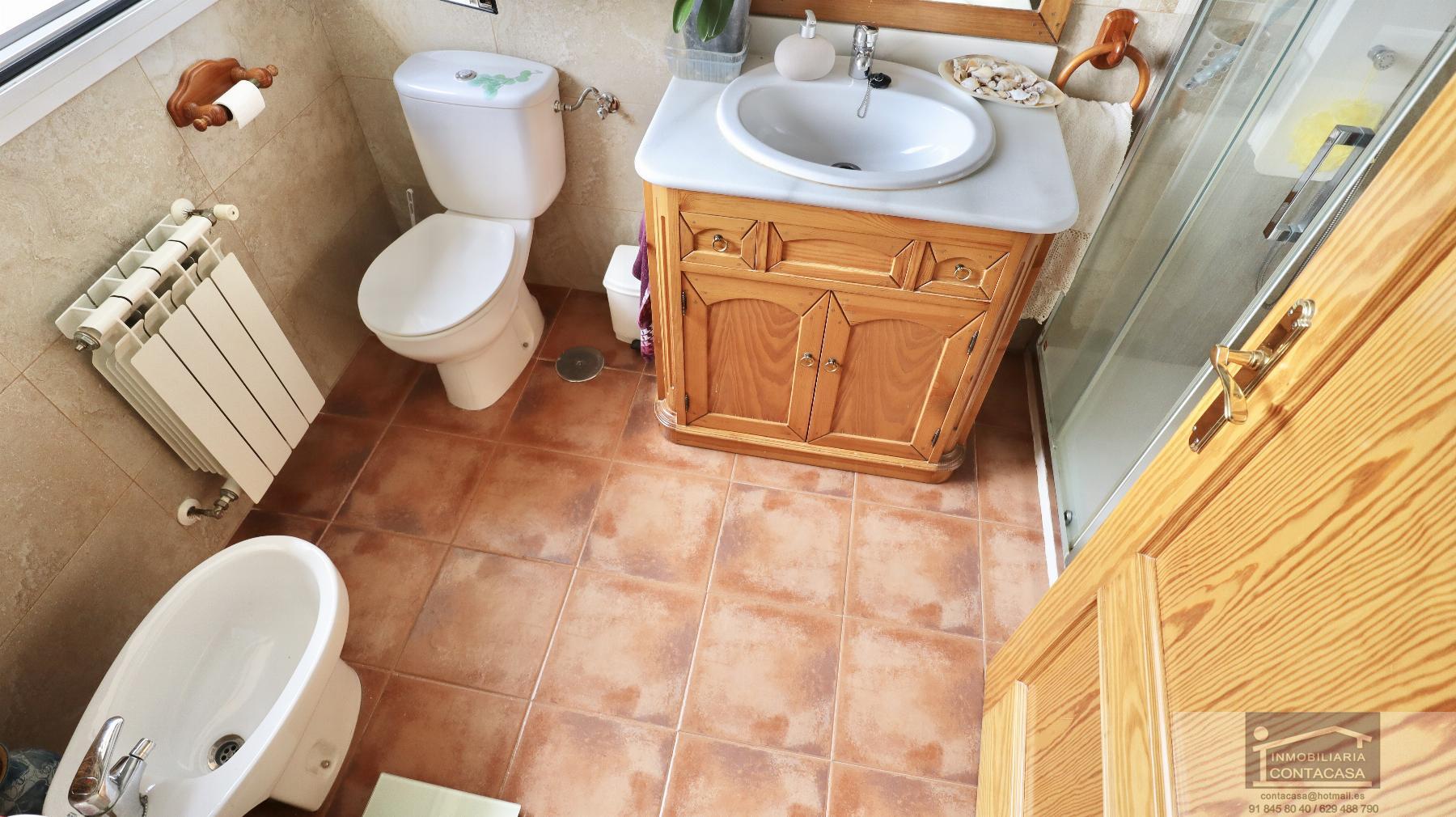 Venta de chalet en Miraflores de la Sierra