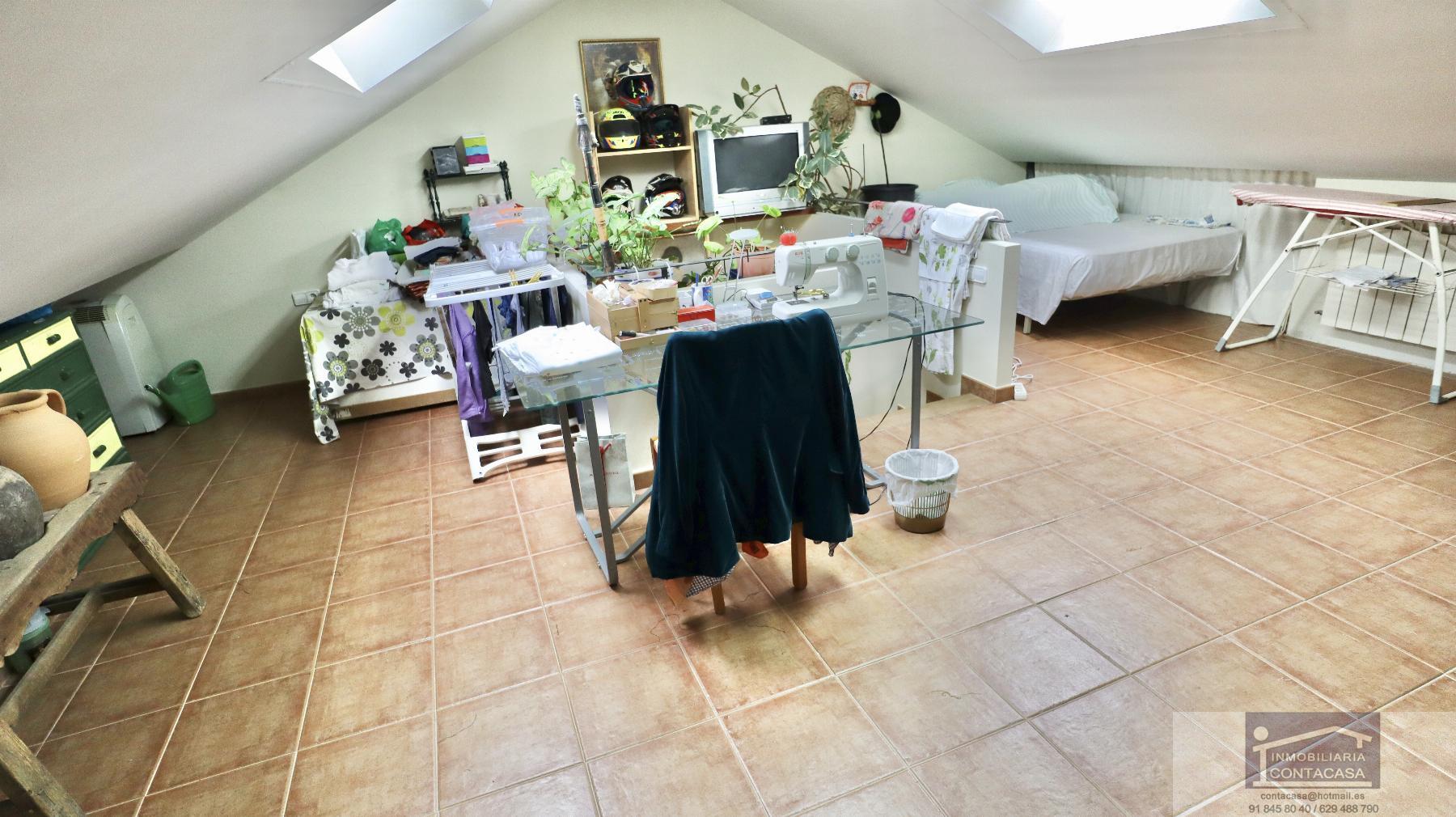 Venta de chalet en Miraflores de la Sierra