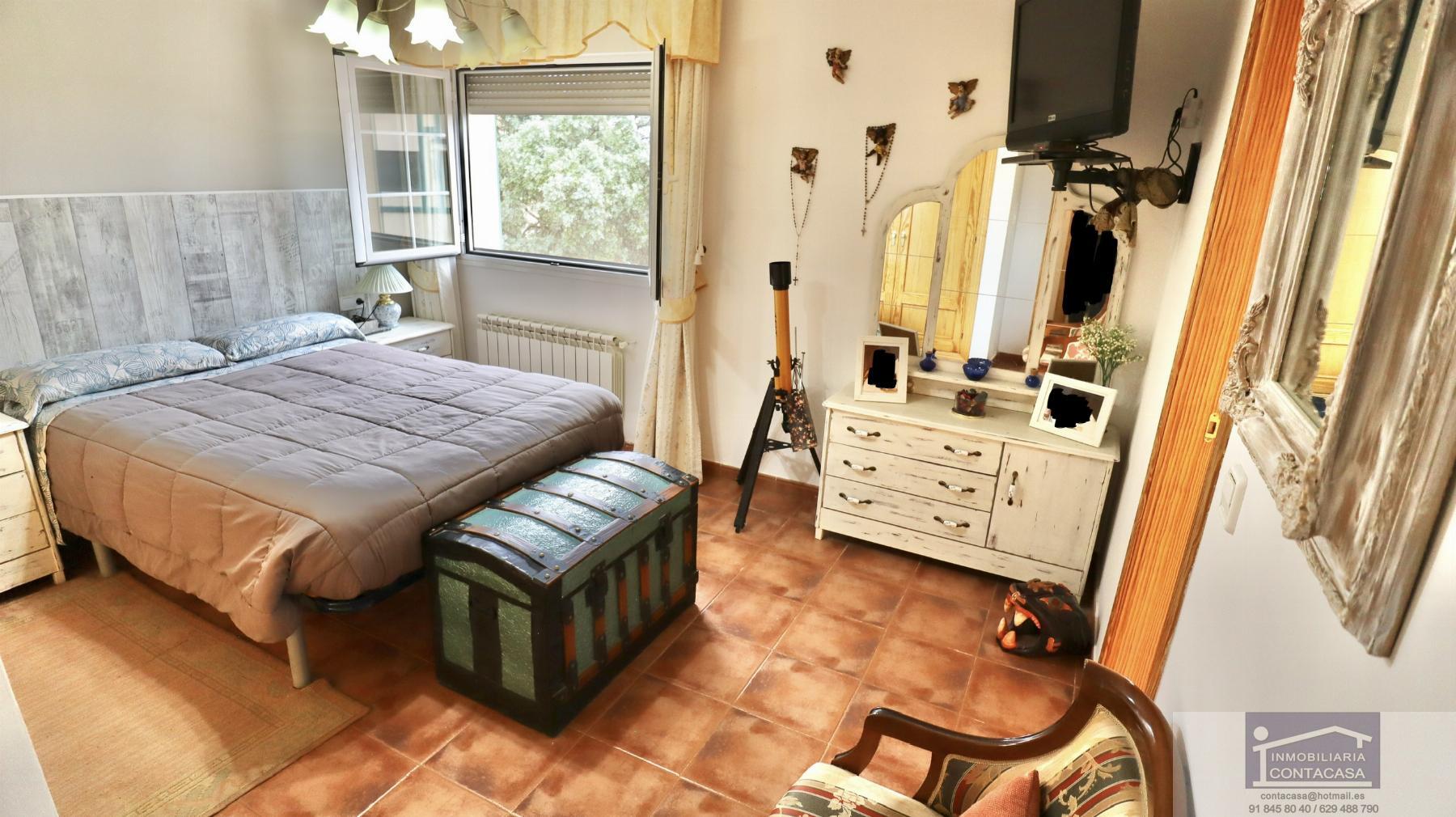 Venta de chalet en Miraflores de la Sierra