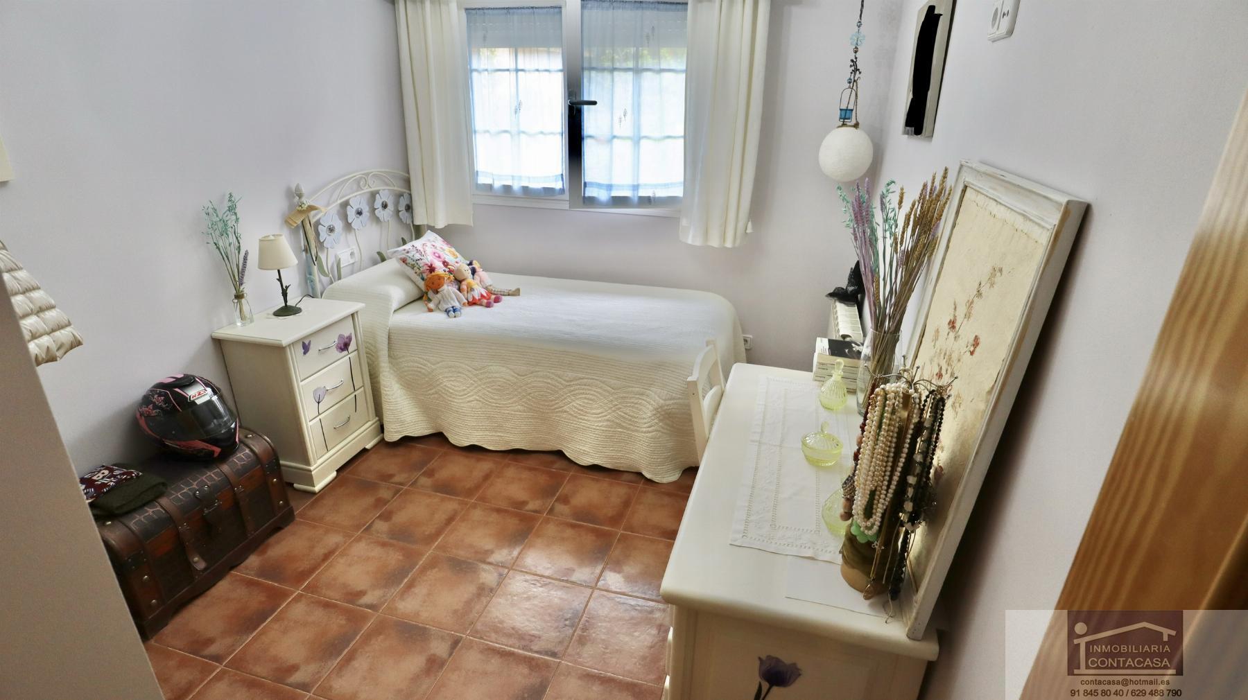 Venta de chalet en Miraflores de la Sierra