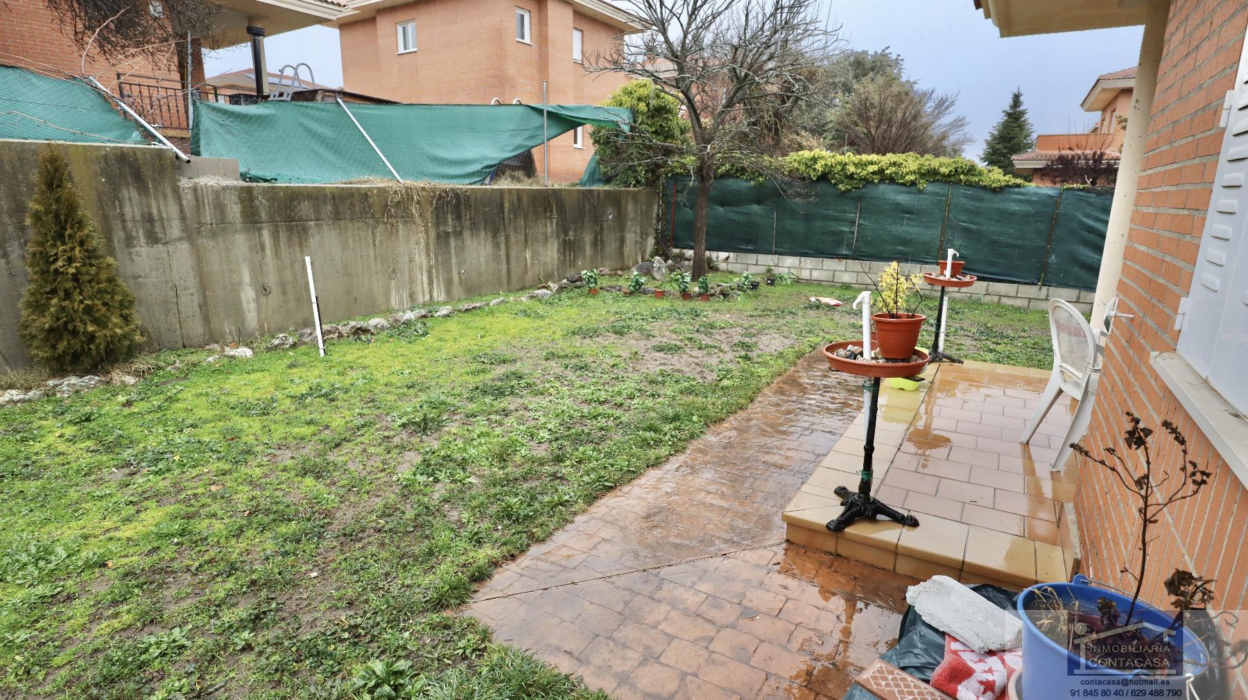 For sale of chalet in Miraflores de la Sierra