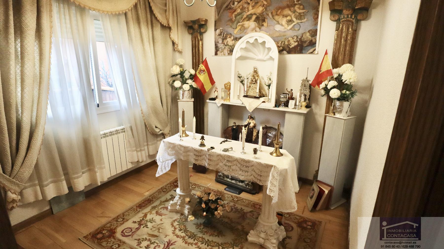 For sale of chalet in Miraflores de la Sierra