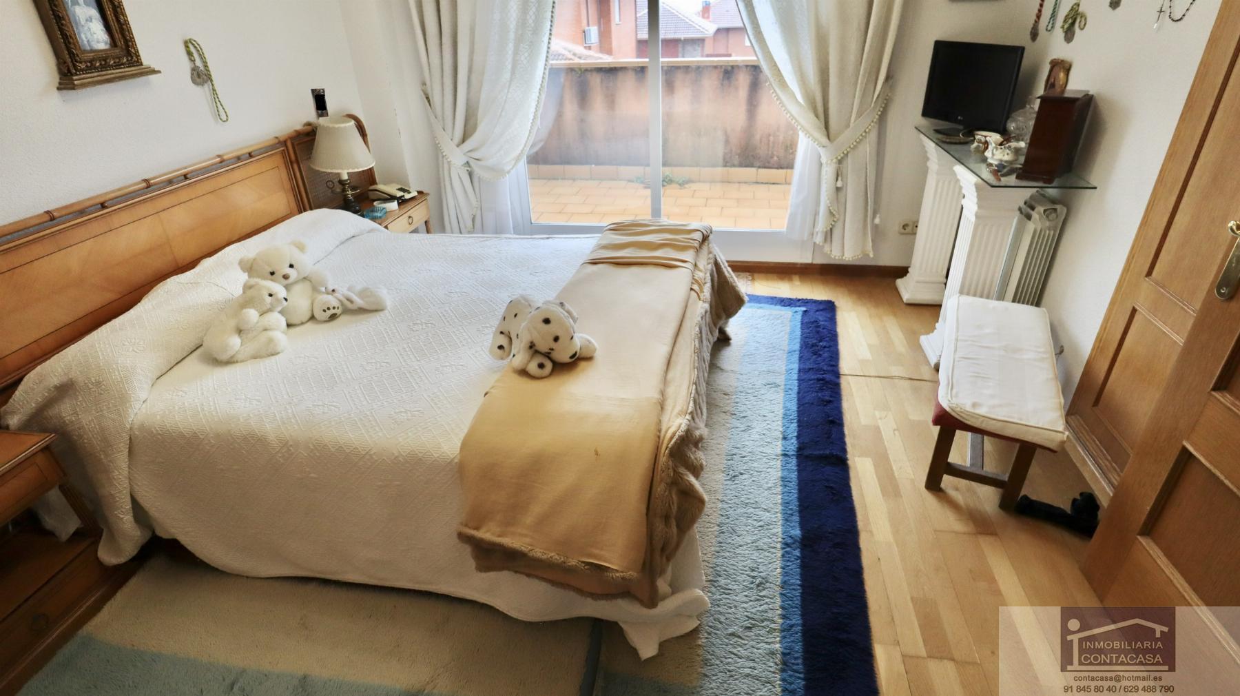 For sale of chalet in Miraflores de la Sierra