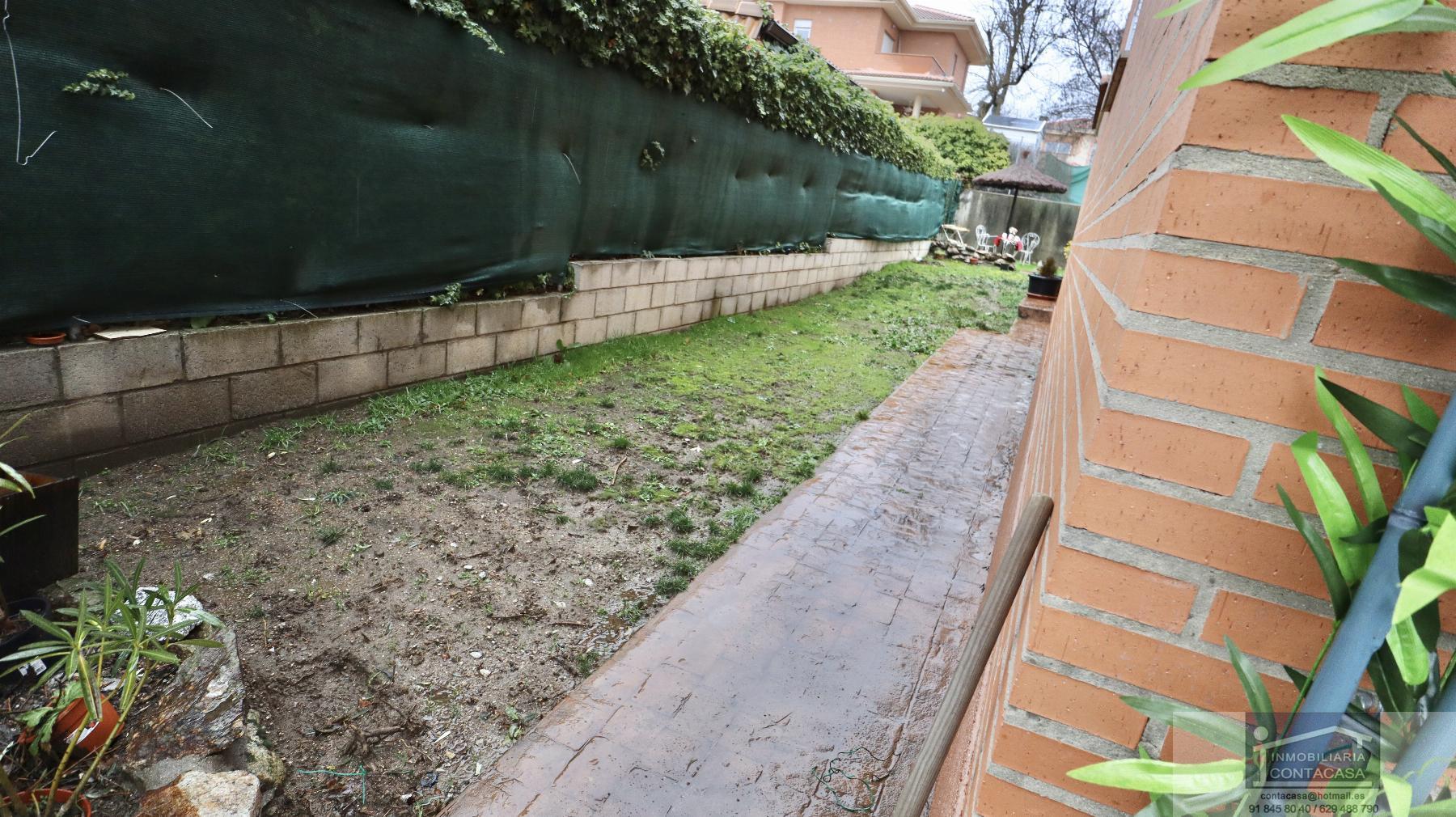 For sale of chalet in Miraflores de la Sierra