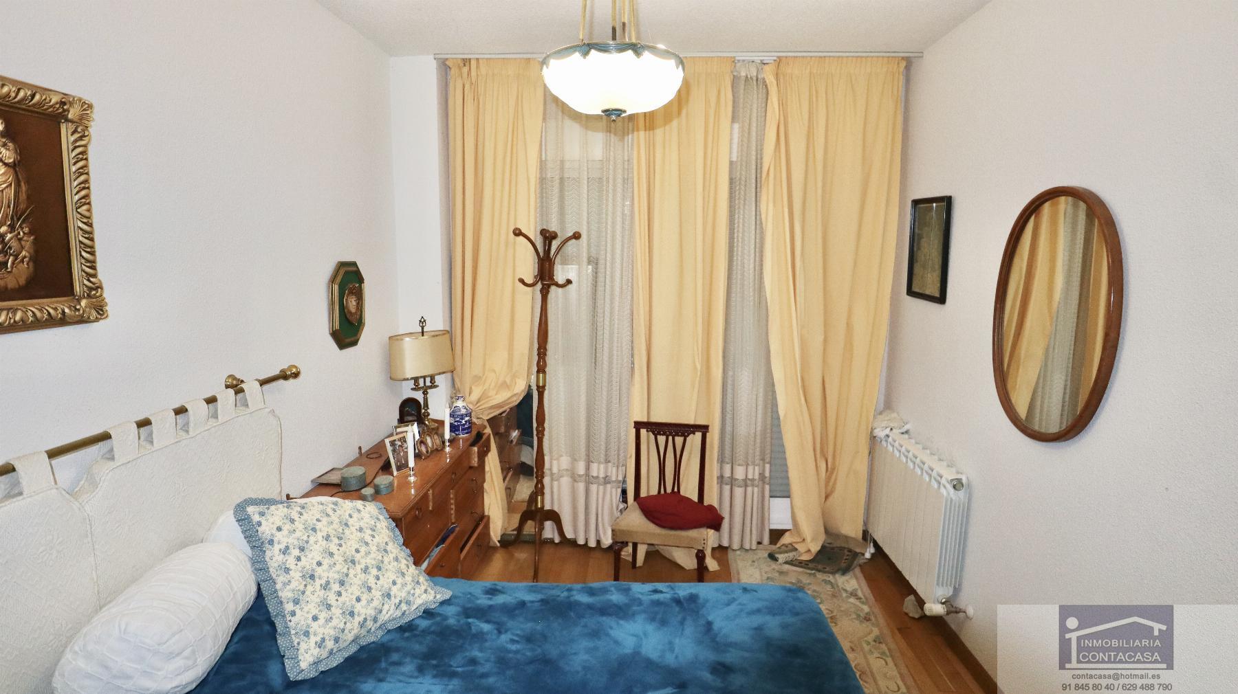 For sale of chalet in Miraflores de la Sierra