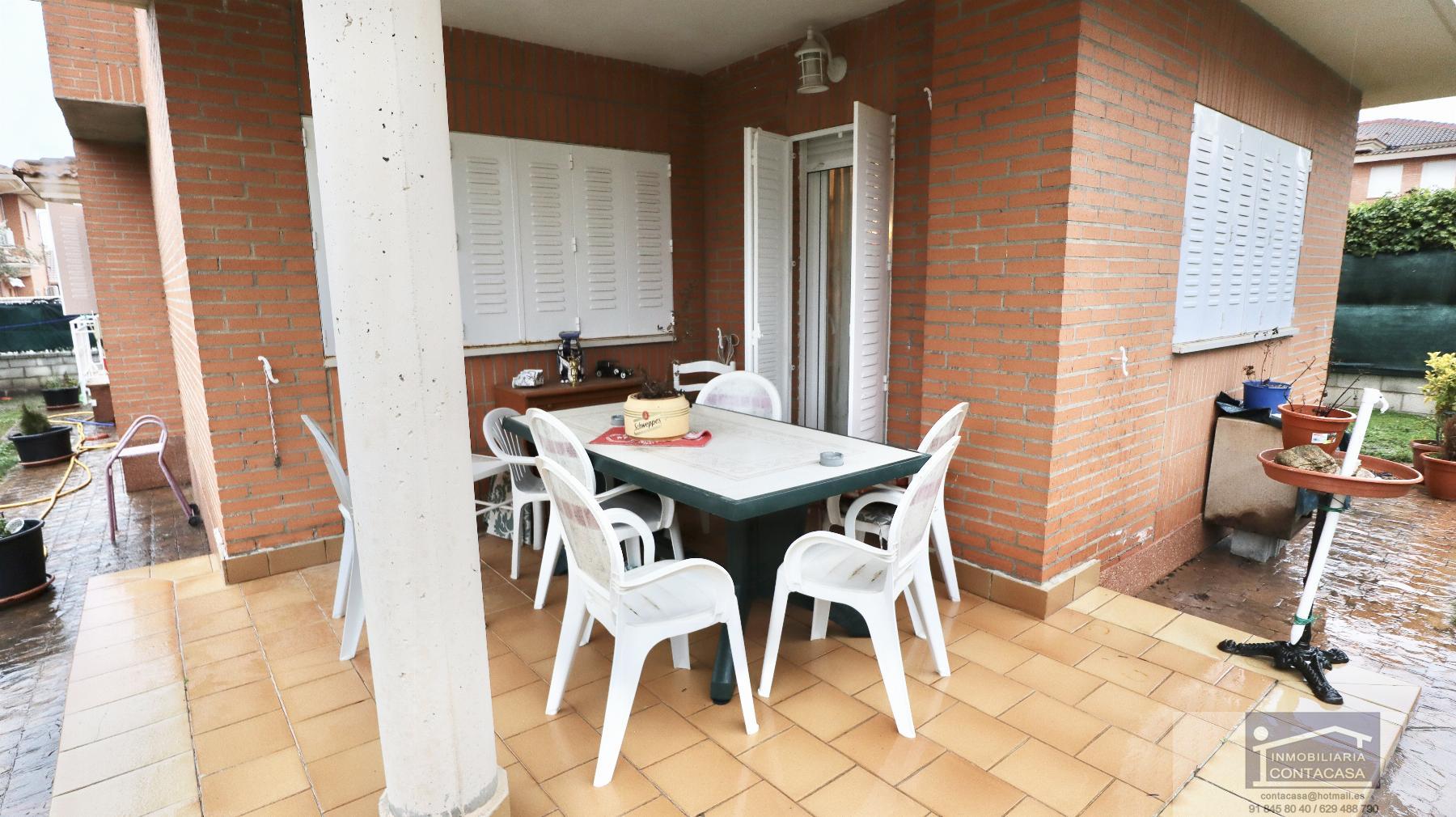 For sale of chalet in Miraflores de la Sierra
