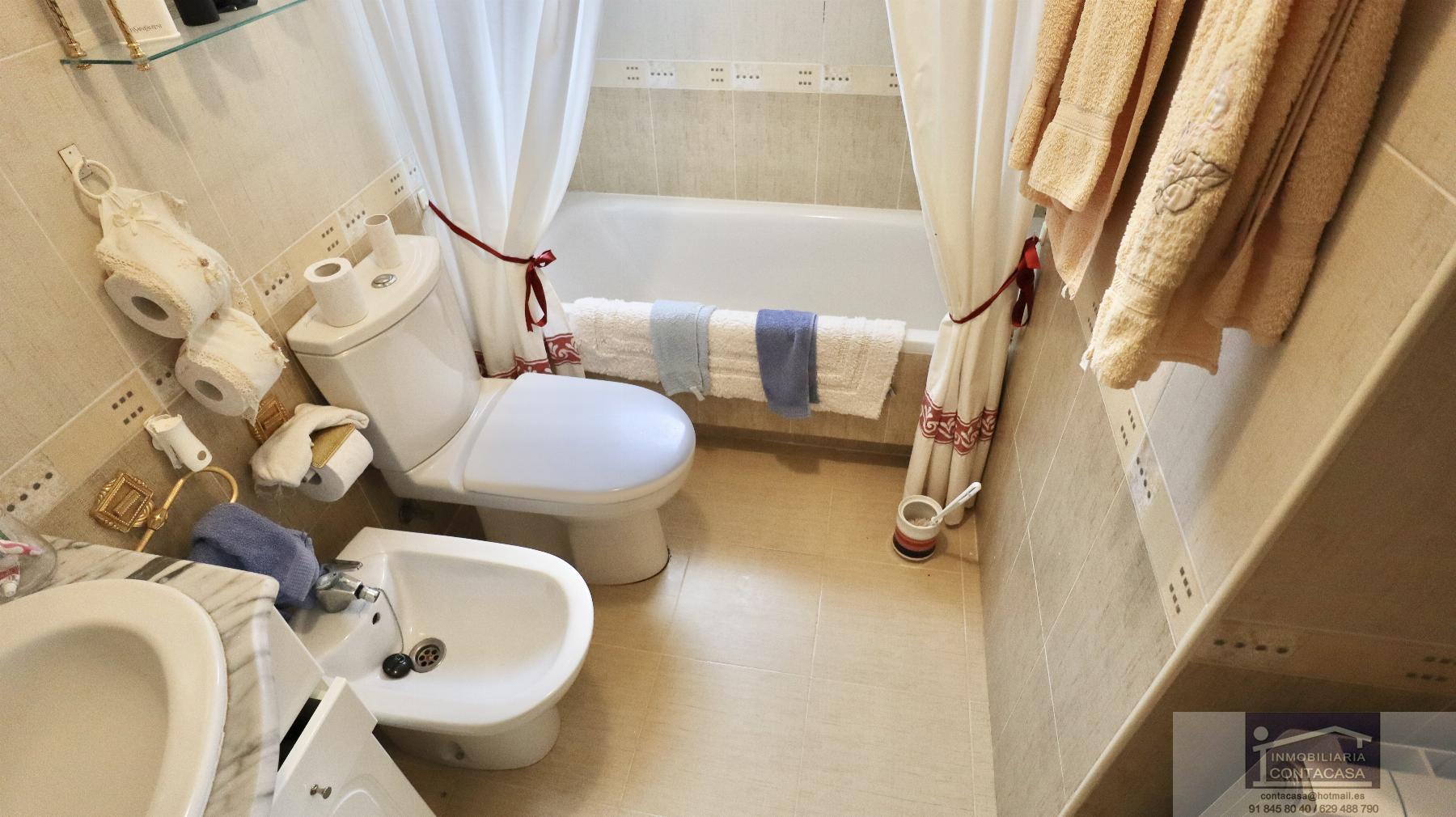 For sale of chalet in Miraflores de la Sierra