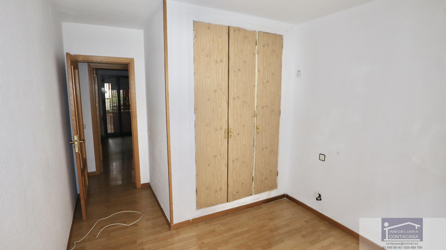 For sale of flat in Madrid