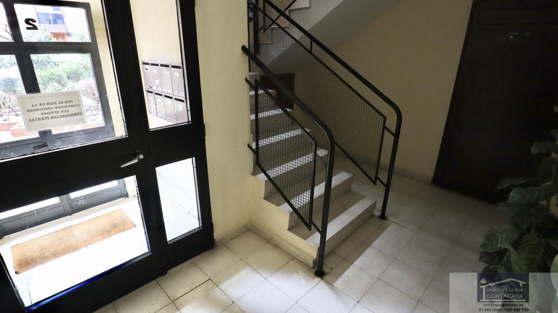 For sale of flat in Madrid